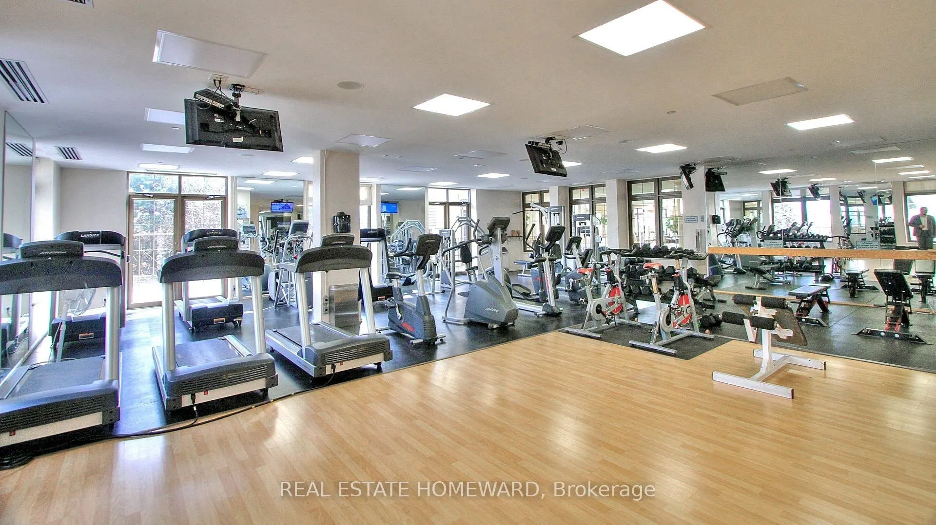 78 Harrison Garden Boulevard, #1008