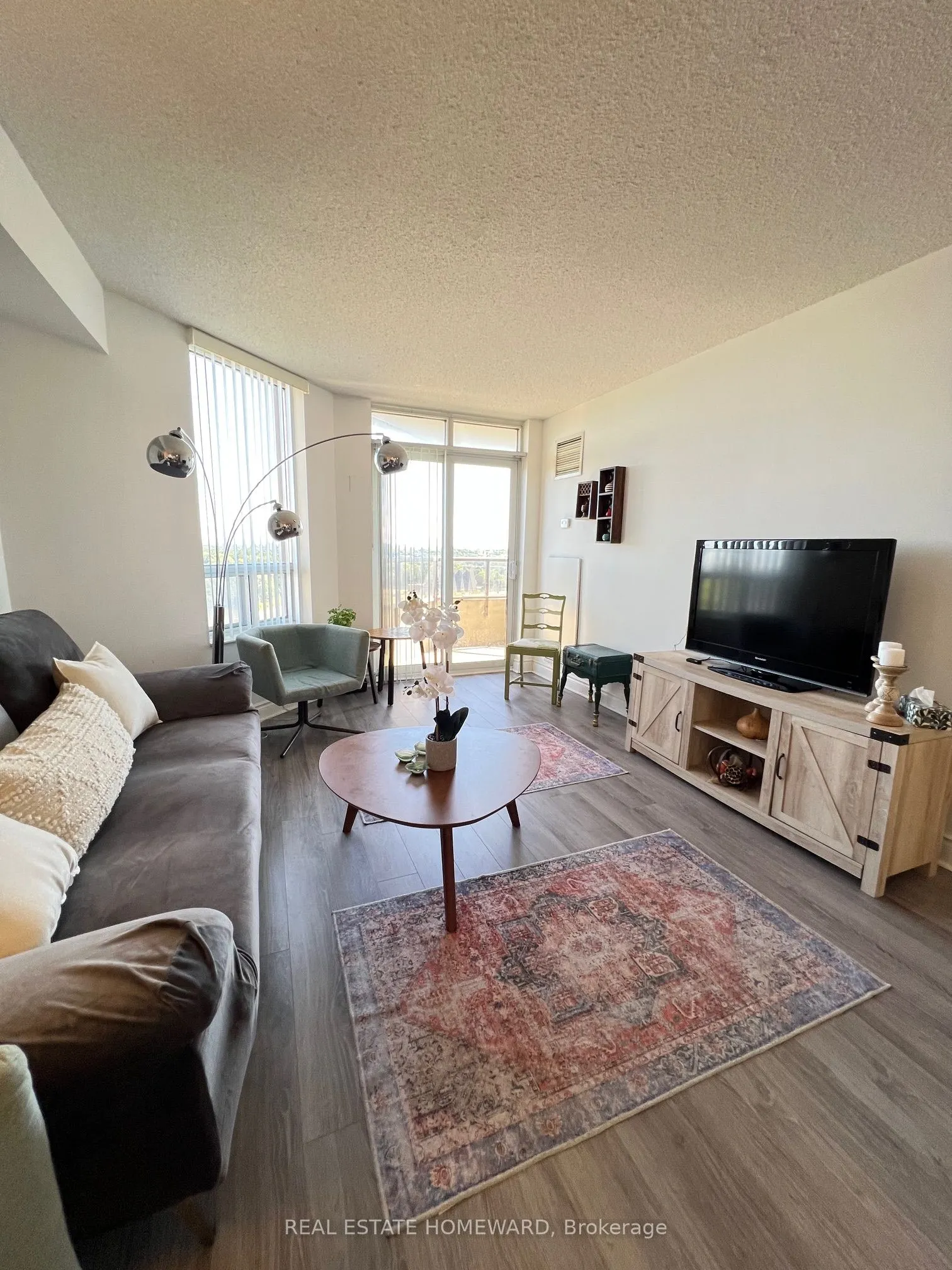 78 Harrison Garden Boulevard, #1008
