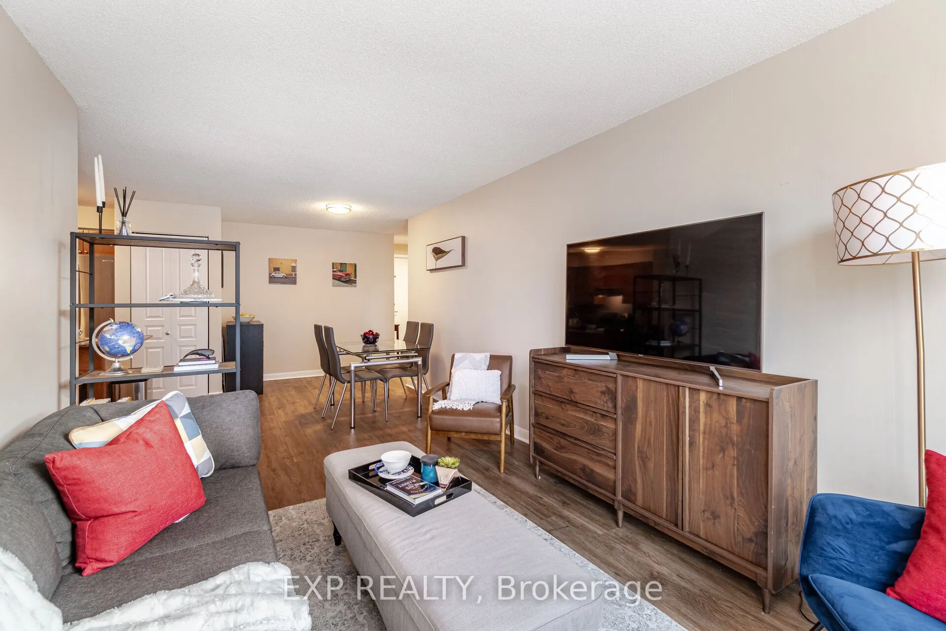 313 Richmond Street E, #566
