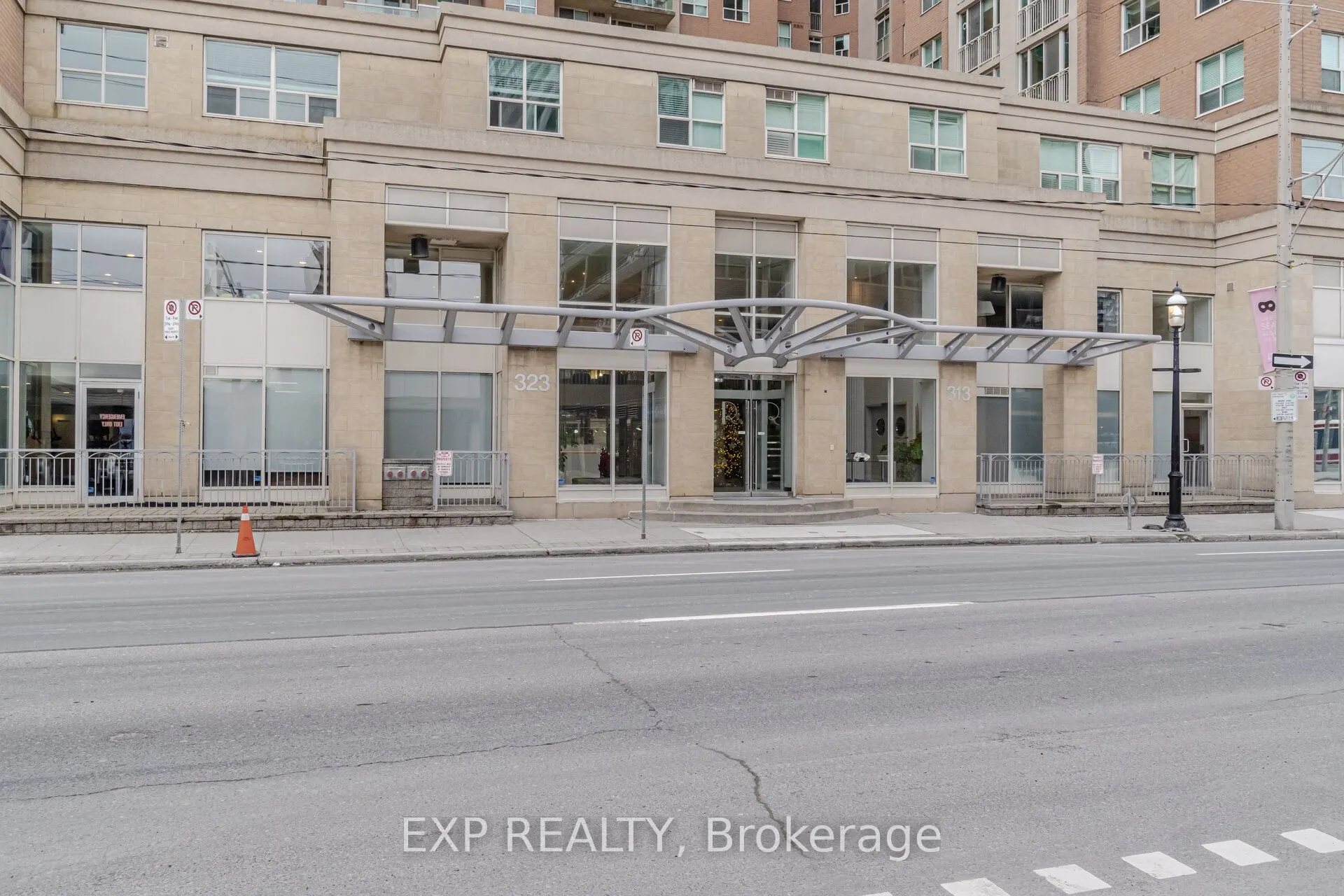 313 Richmond Street E, #566