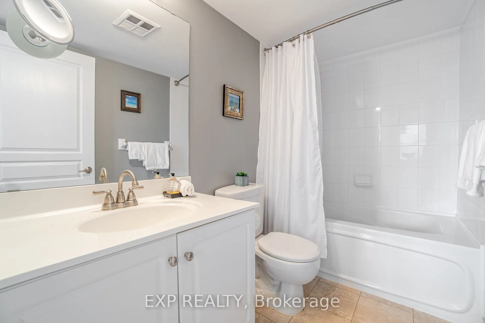 313 Richmond Street E, #566