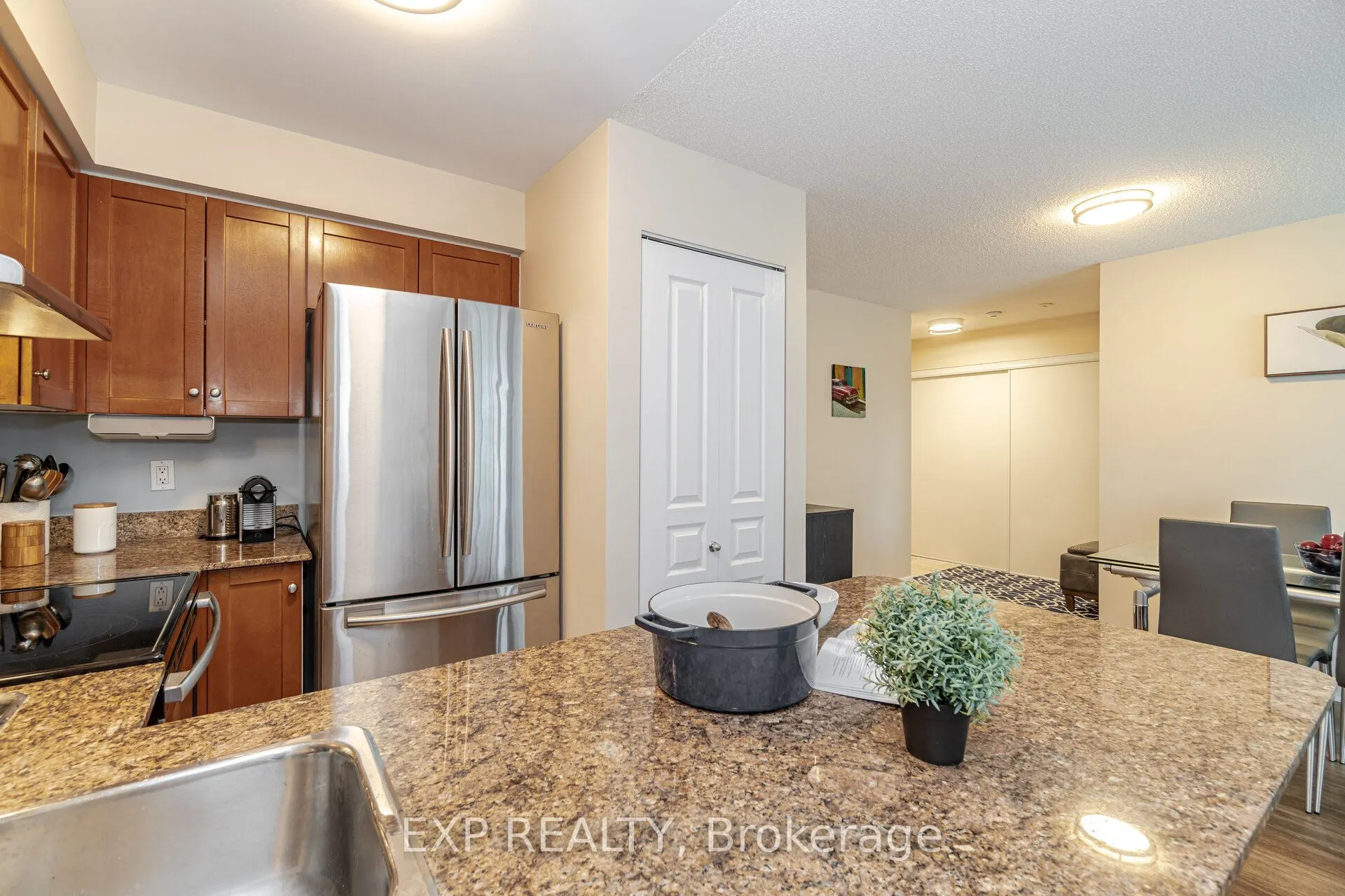 313 Richmond Street E, #566