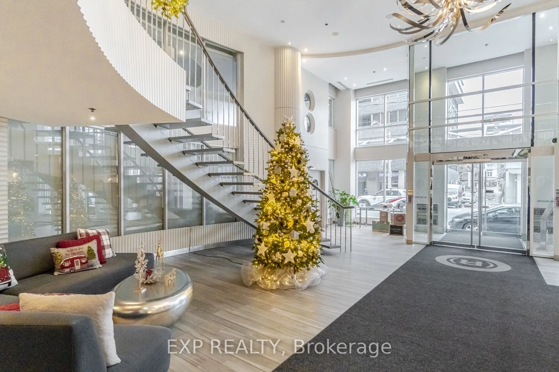 313 Richmond Street E, #566