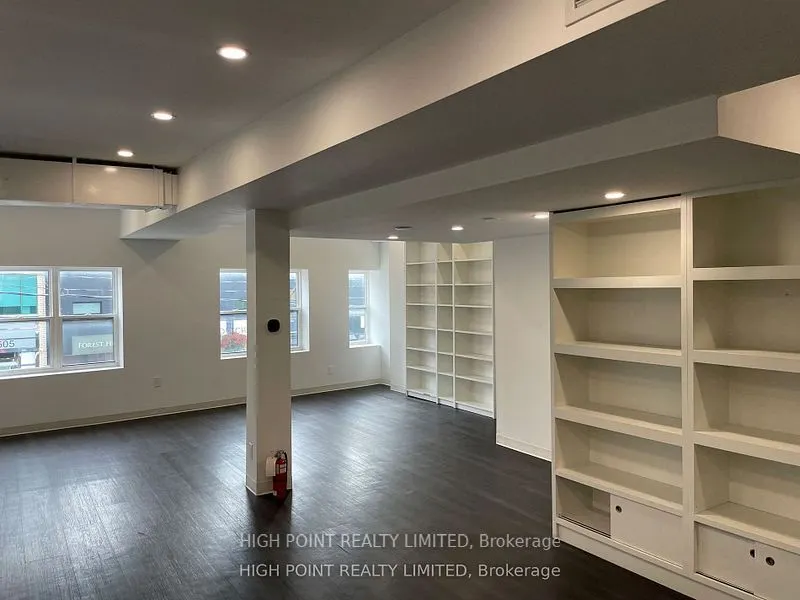 510 Eglinton Avenue W, #201