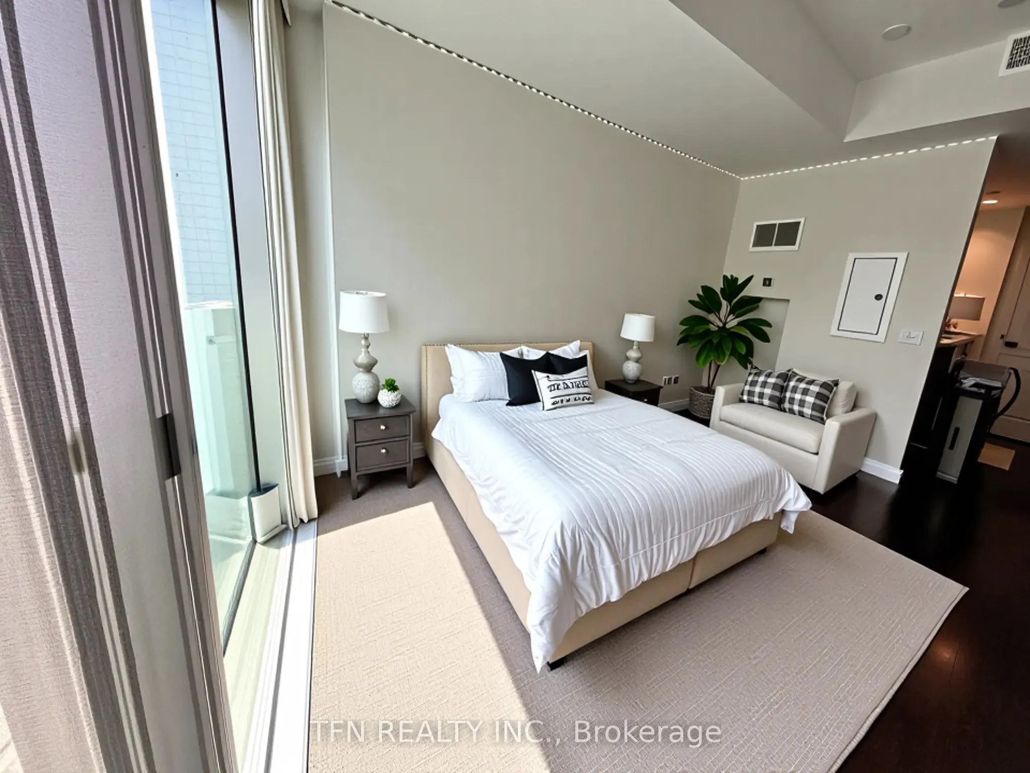 14 York Street, #3602