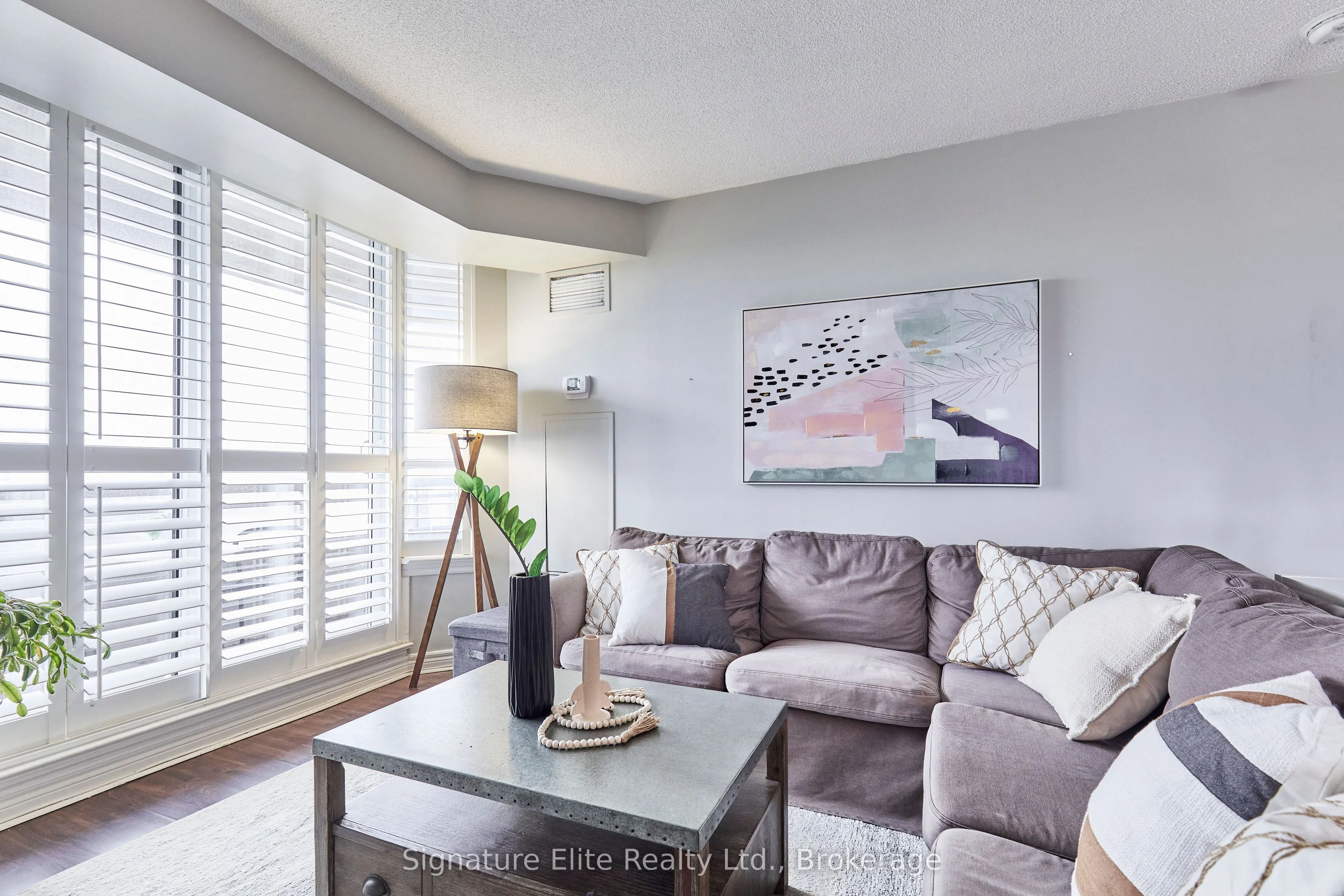 1700 Eglinton Avenue E, #1106