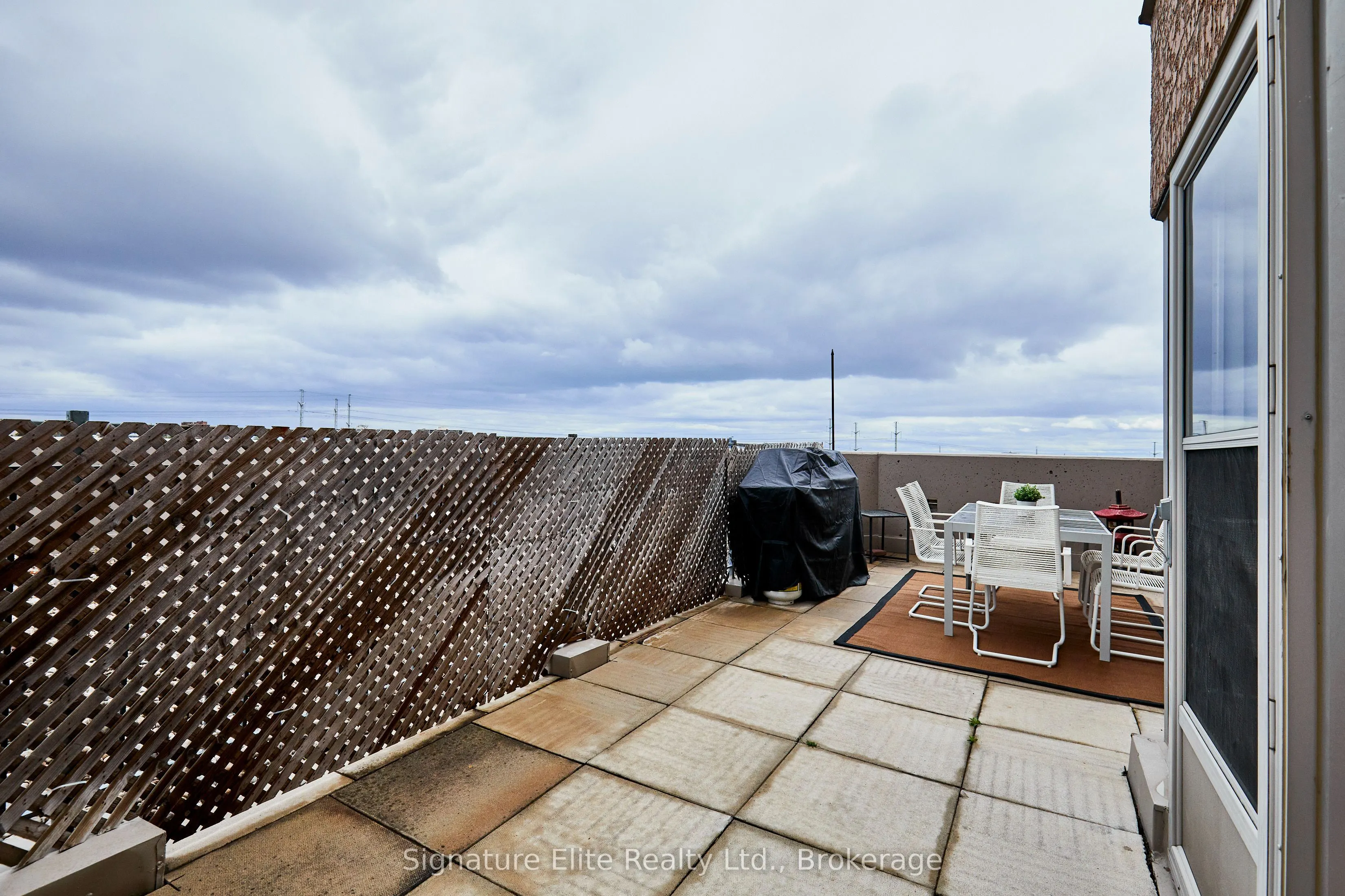 1700 Eglinton Avenue E, #1106
