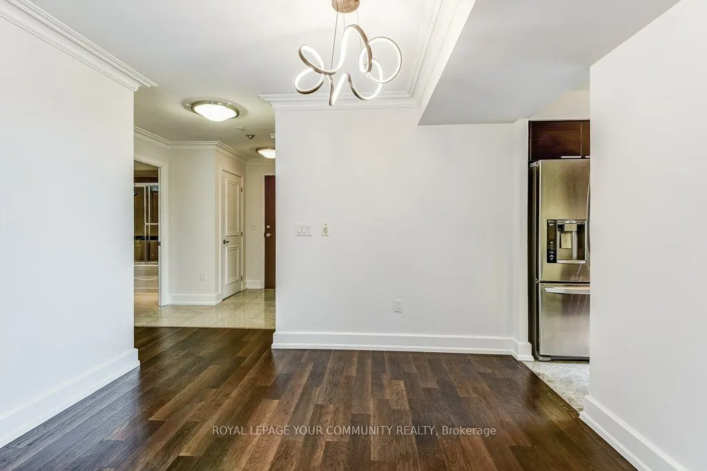 650 Sheppard Avenue E, #527