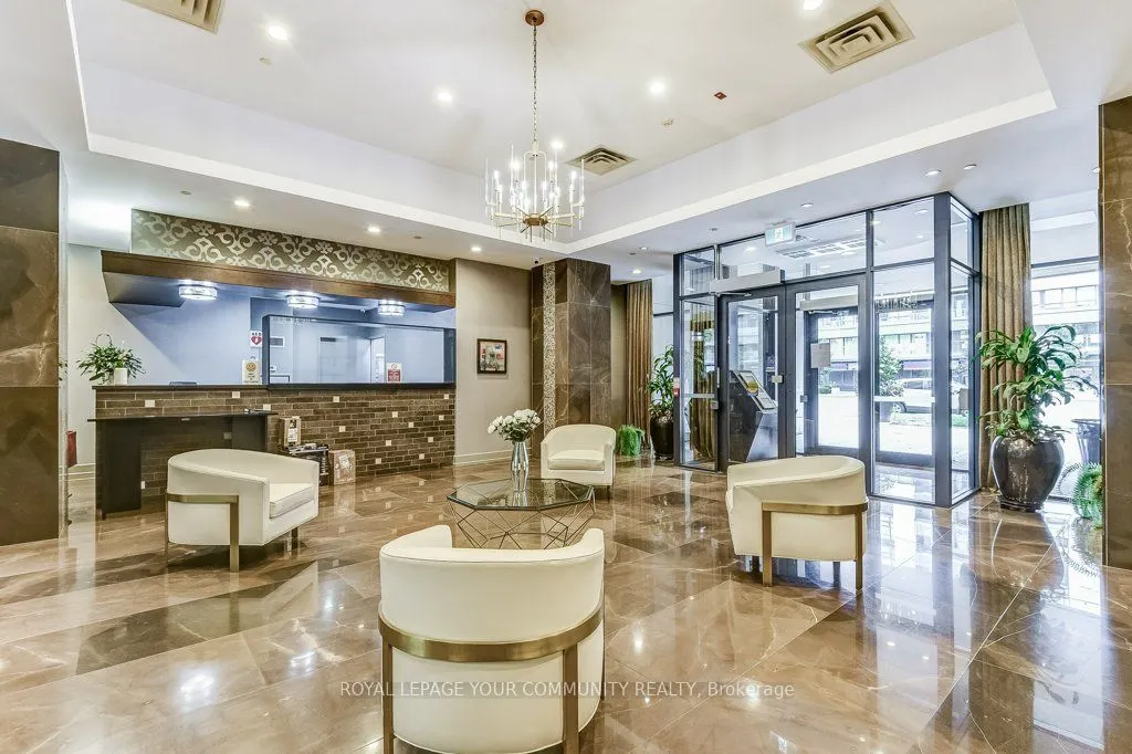 650 Sheppard Avenue E, #527