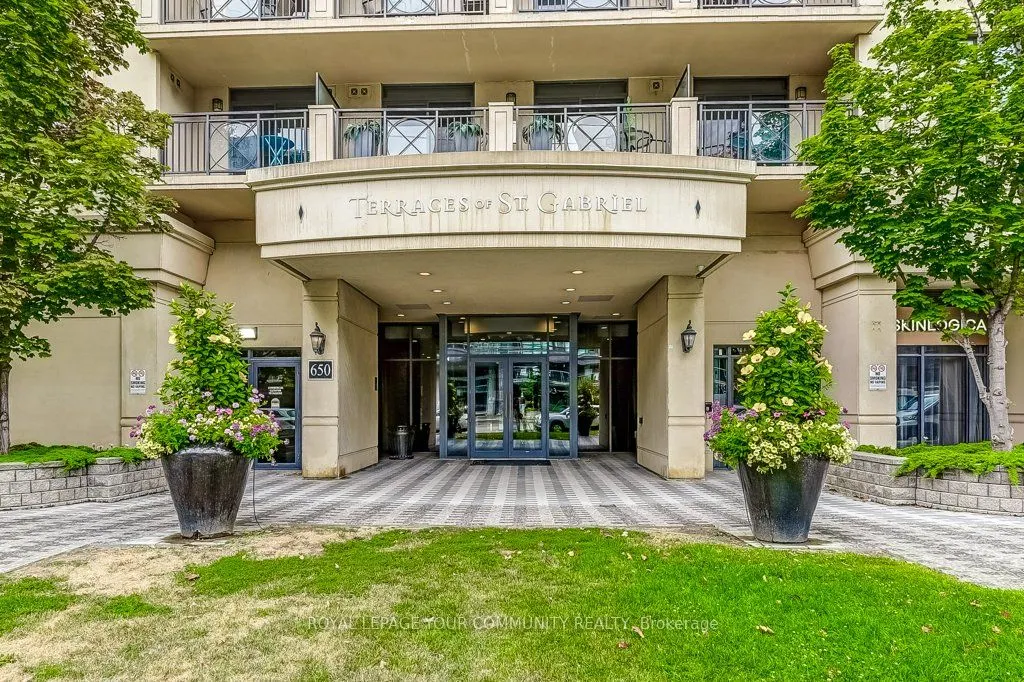650 Sheppard Avenue E, #527