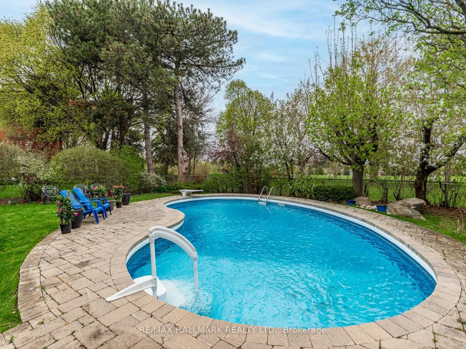 85 Ames Circle