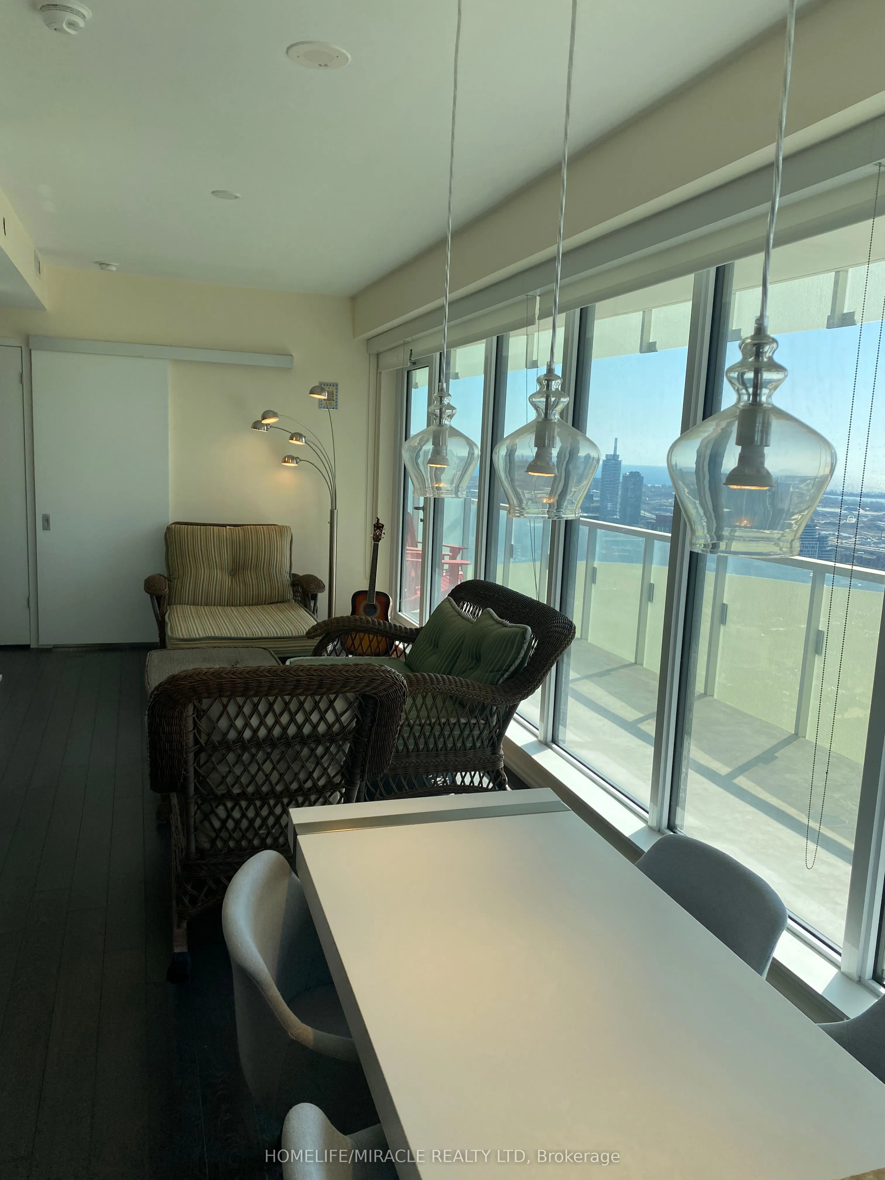 197 Yonge Street, #3409