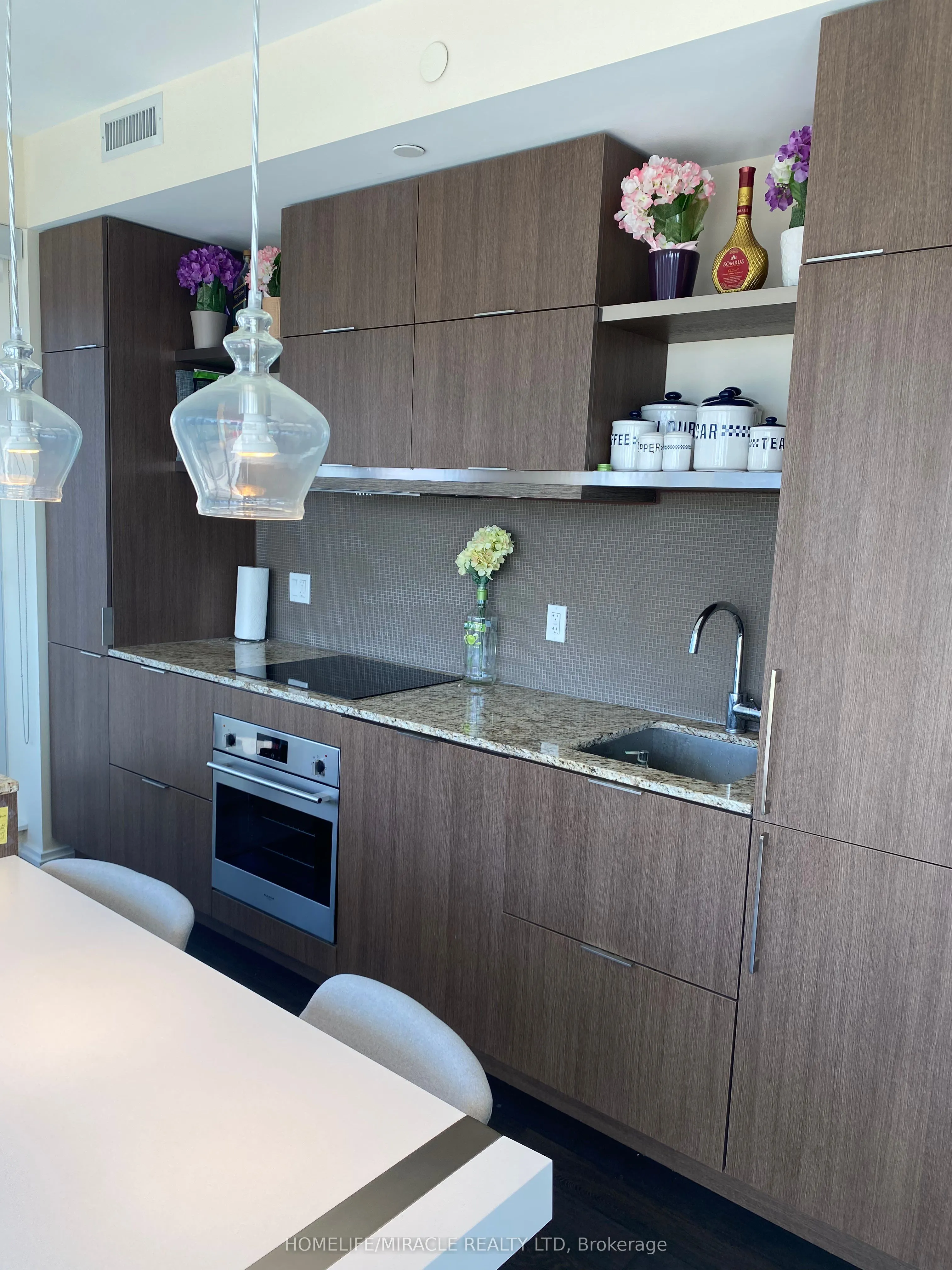 197 Yonge Street, #3409