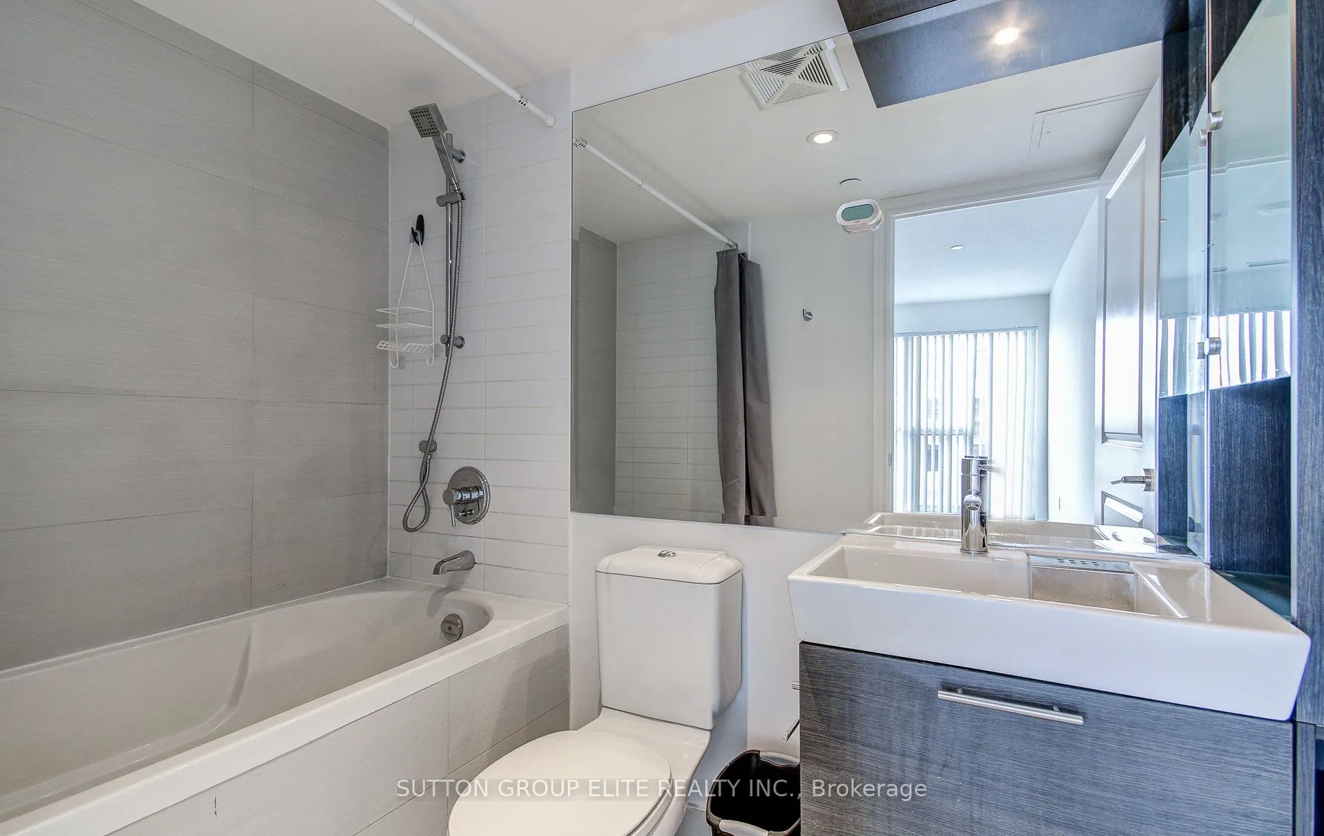 386 Yonge Street, #604