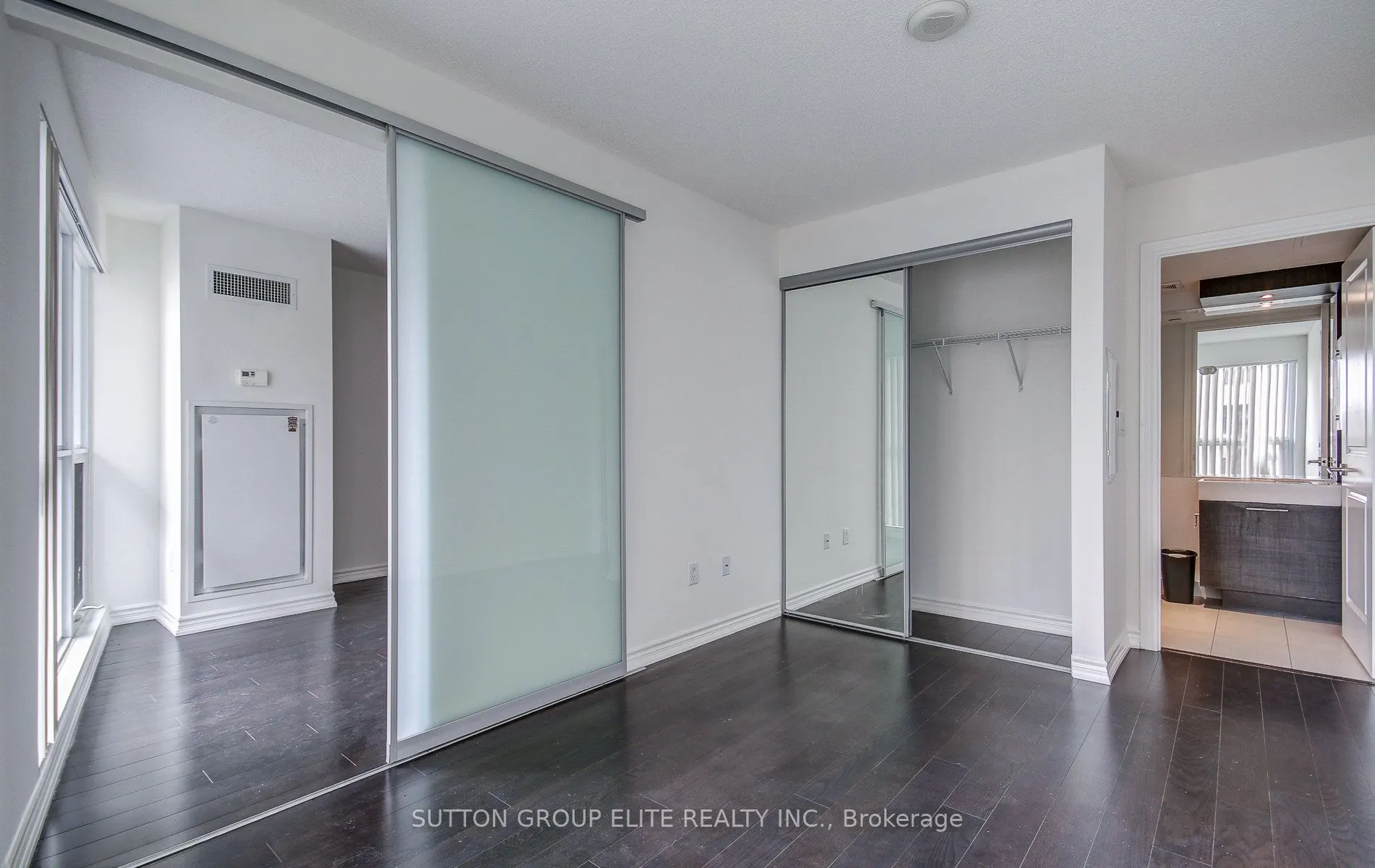 386 Yonge Street, #604