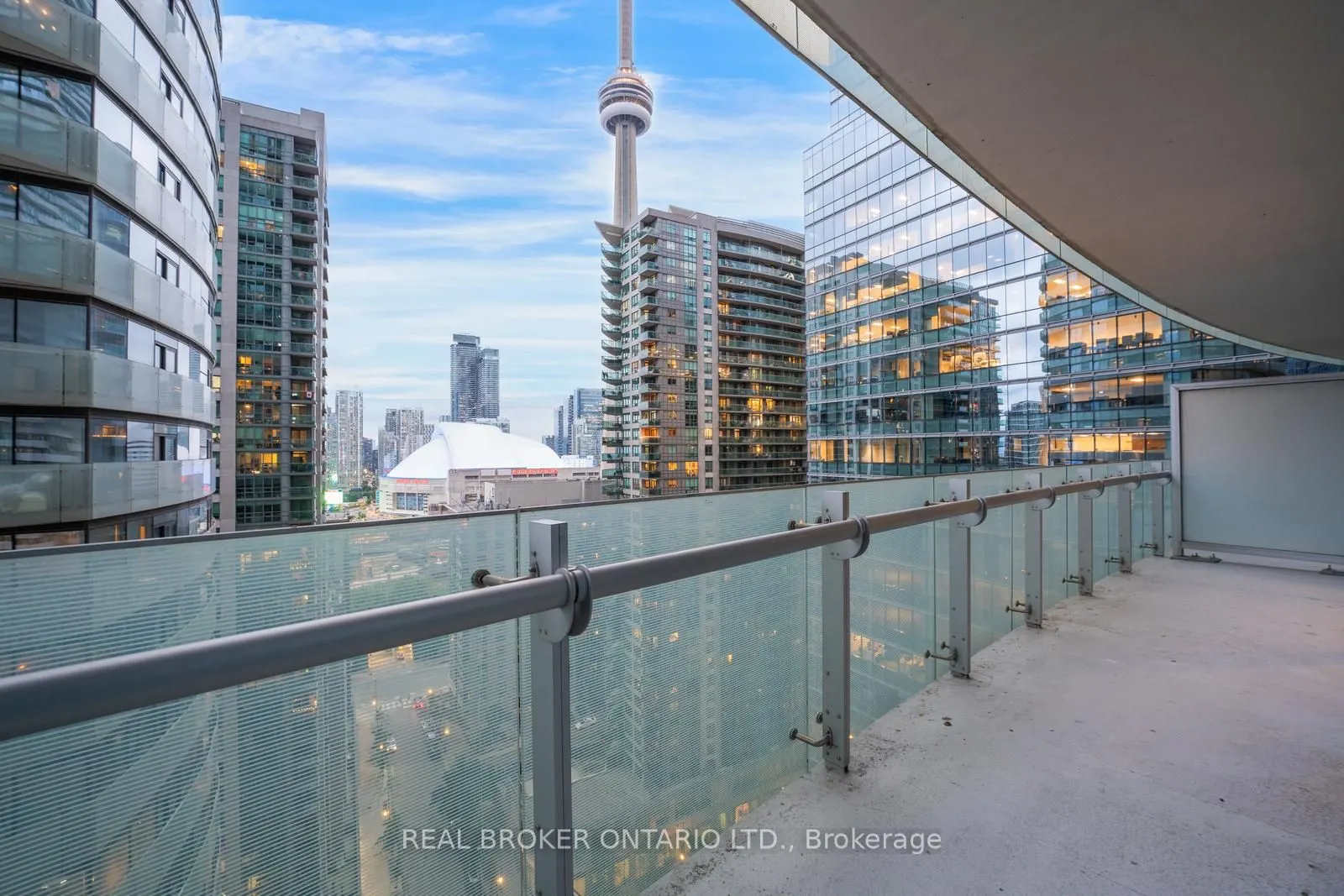 14 York Street, #1806