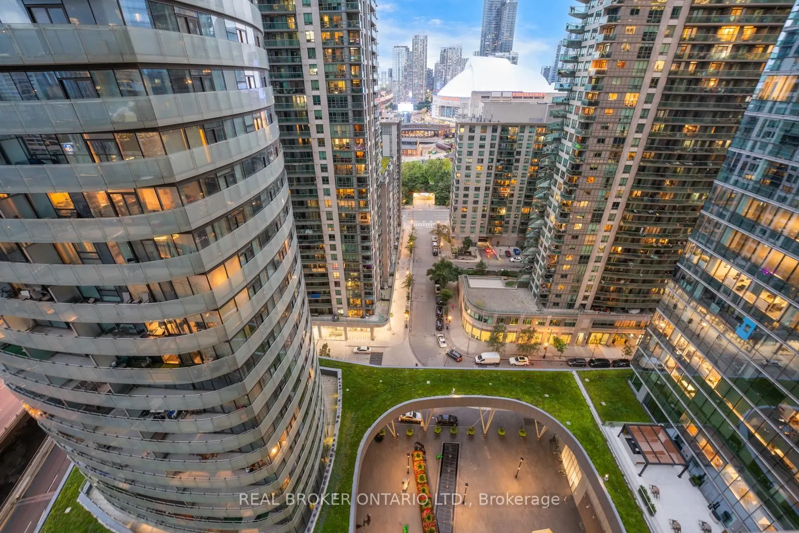 14 York Street, #1806