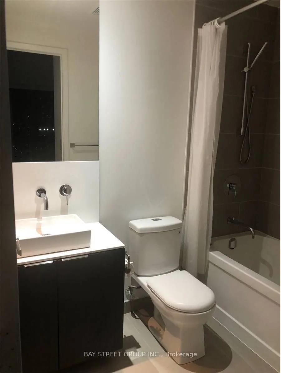159 Dundas Street E, #2607