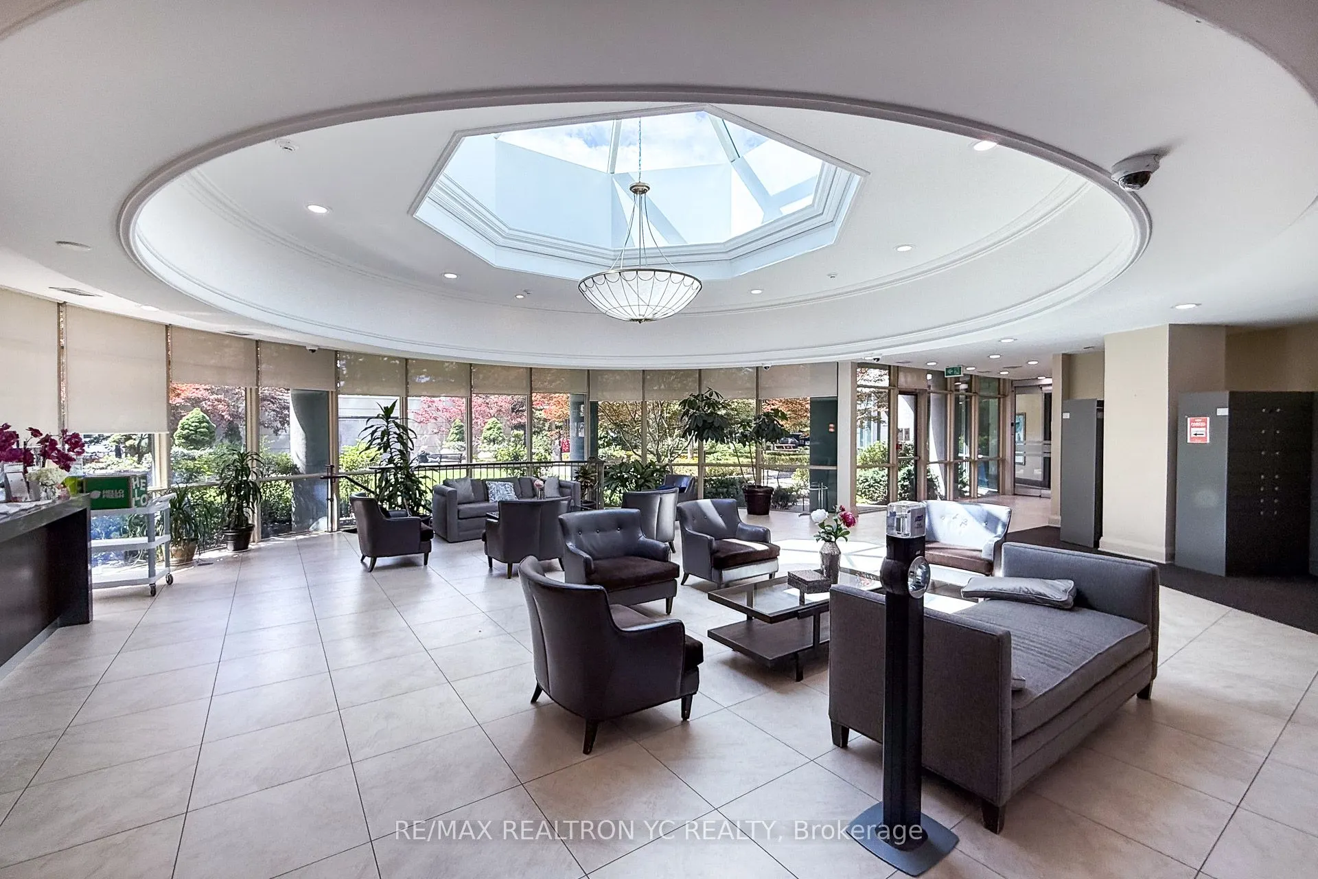 28 Harrison Garden Boulevard, #1605