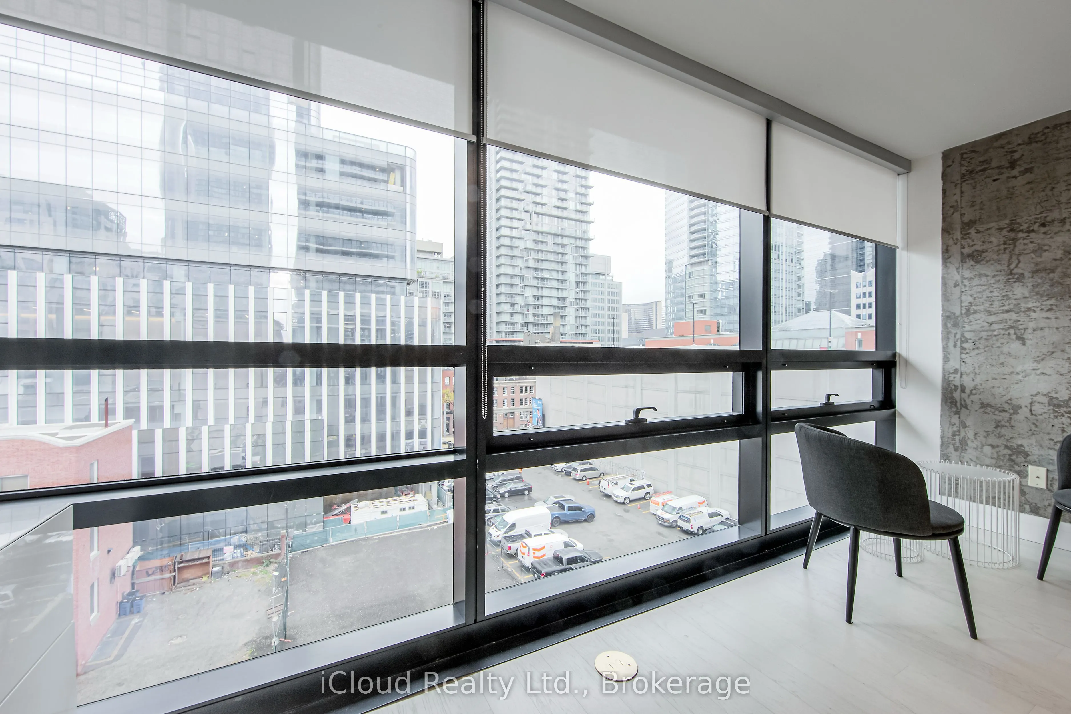 224 King Street W, #501