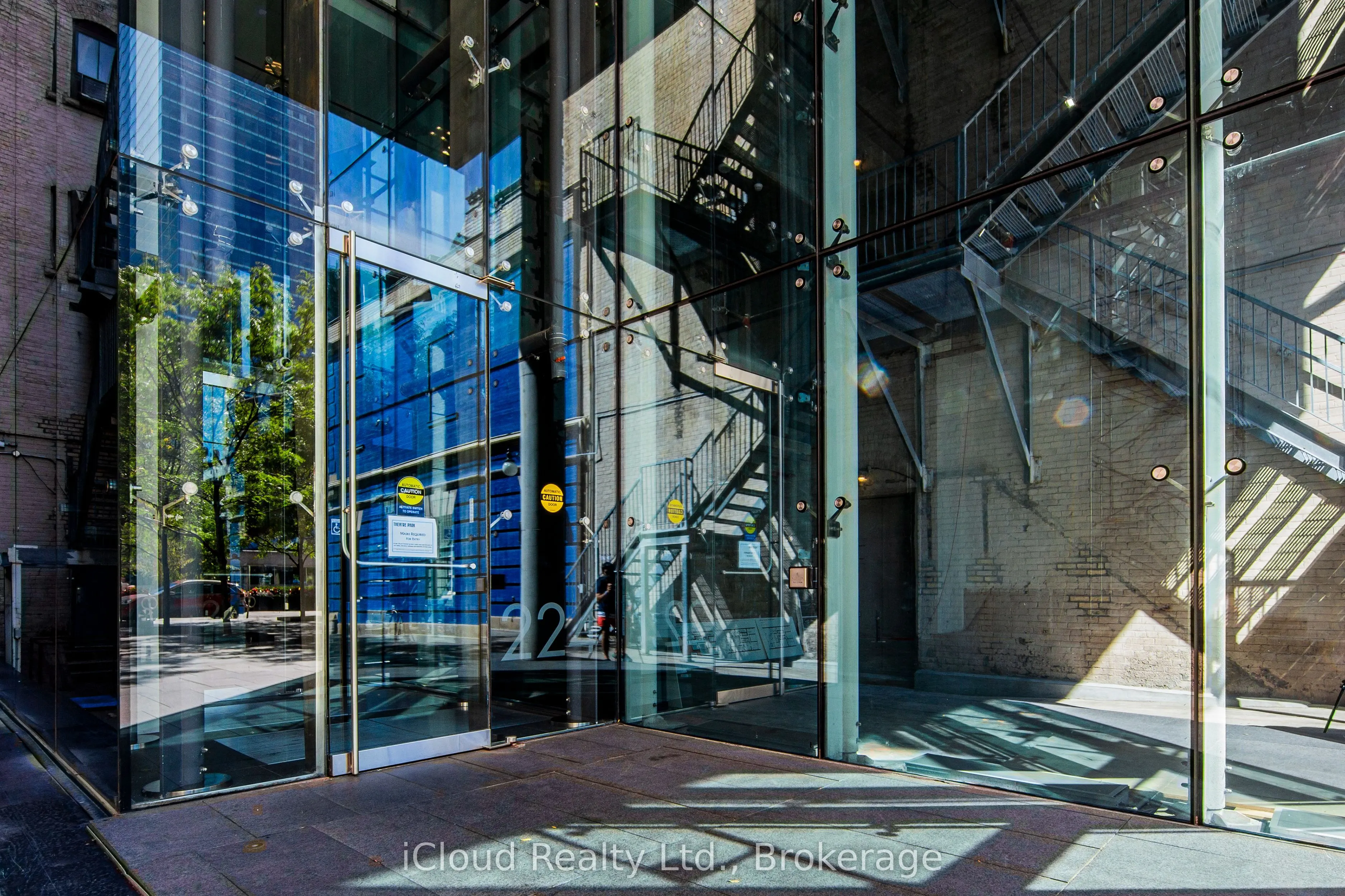 224 King Street W, #501