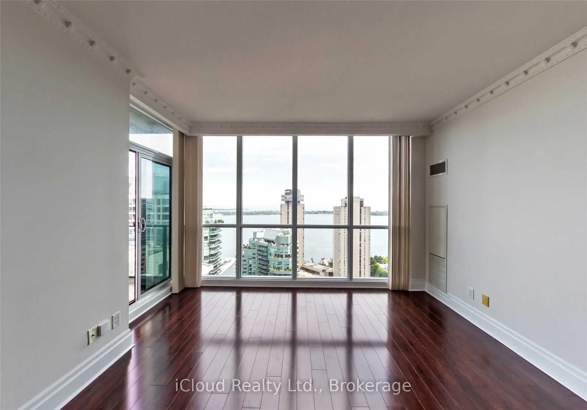 16 Harbour Street, #3408
