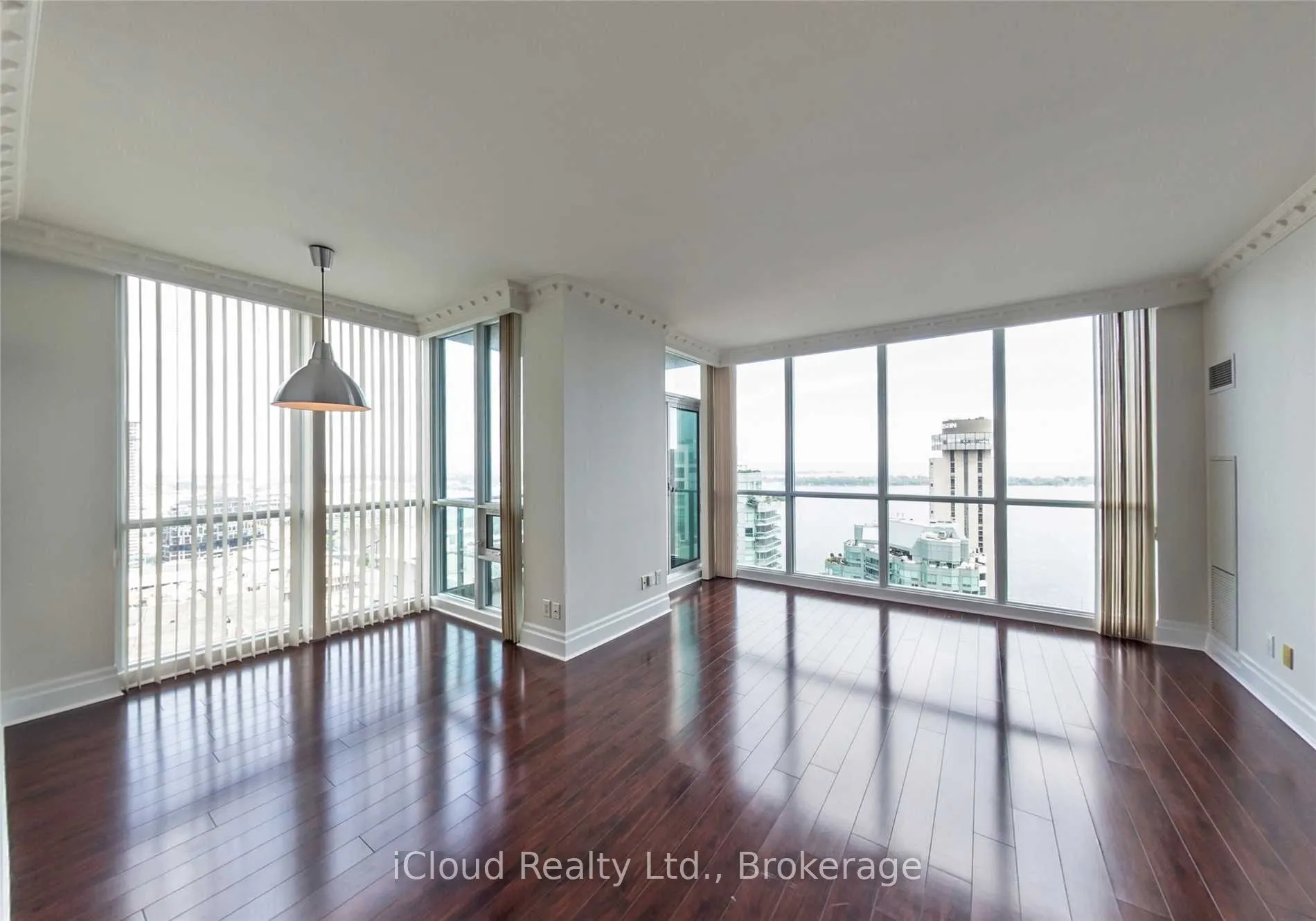16 Harbour Street, #3408