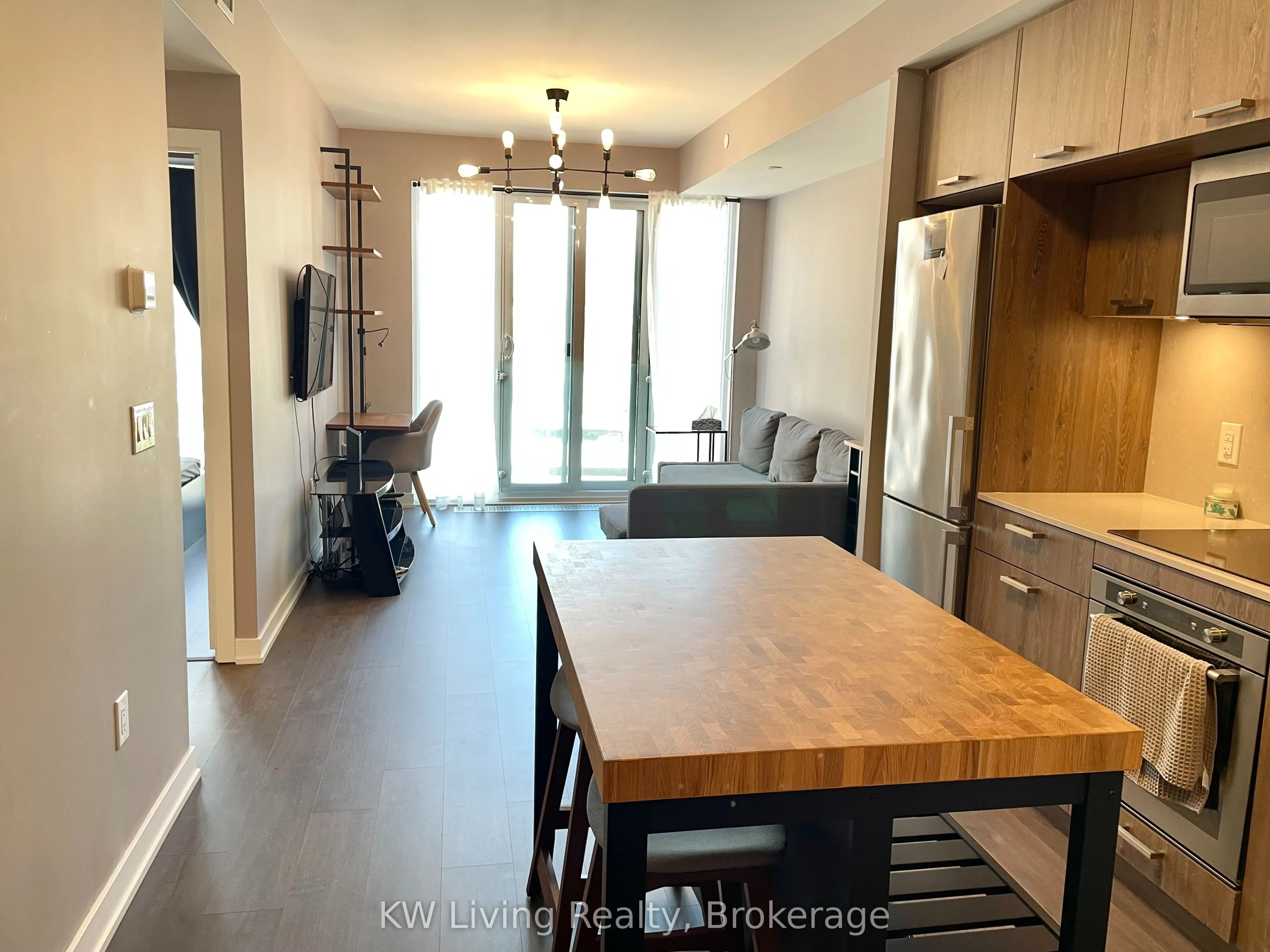 50 McCaul Street, #1109