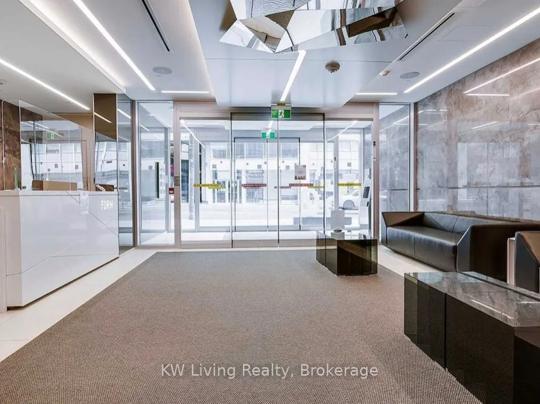 50 McCaul Street, #1109