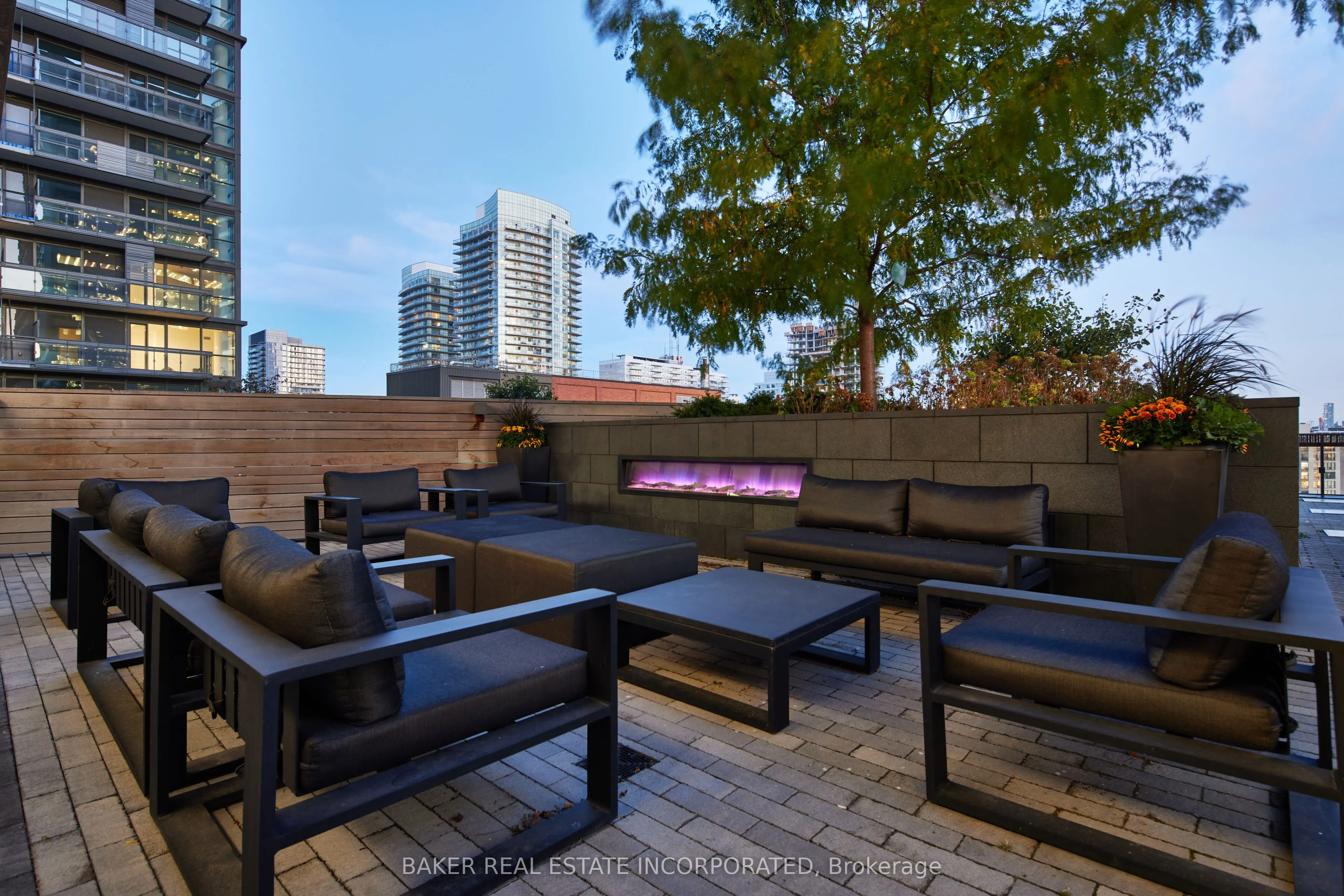 15 Roehampton Avenue, #3503