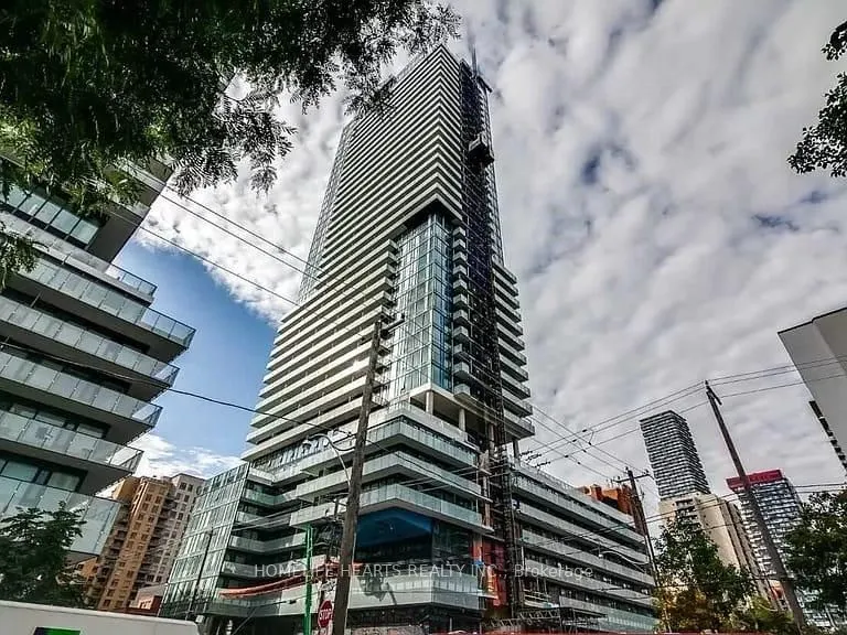 161 Roehampton Avenue, #205