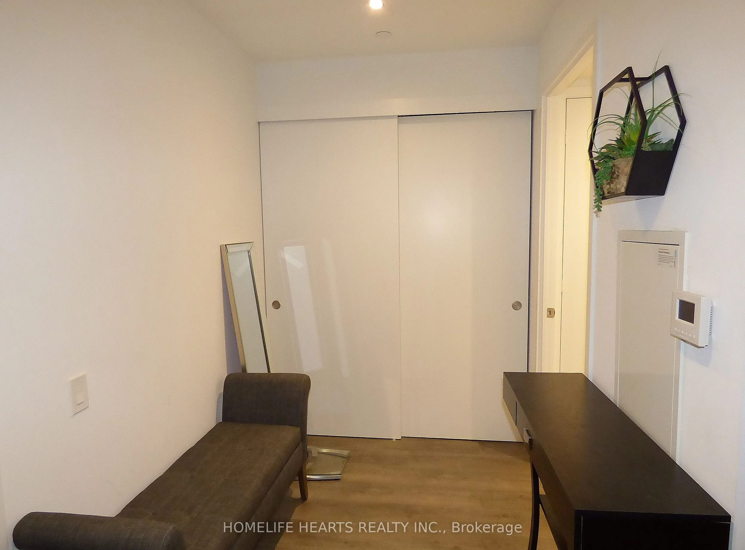 161 Roehampton Avenue, #205