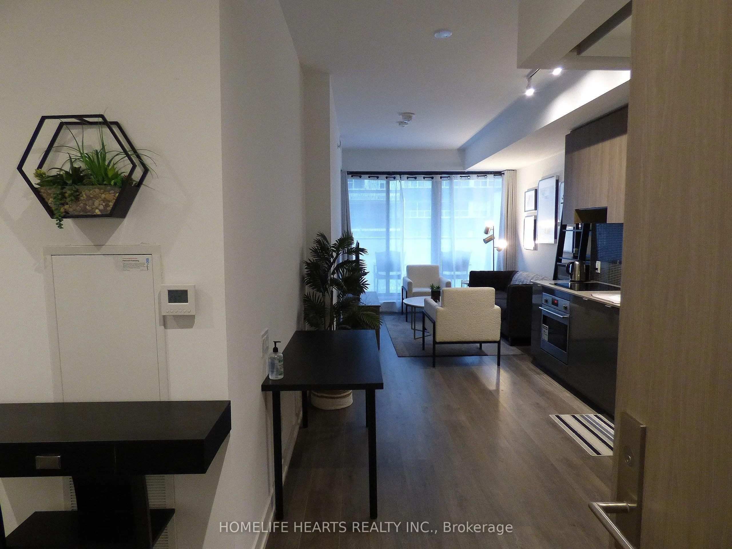 161 Roehampton Avenue, #205