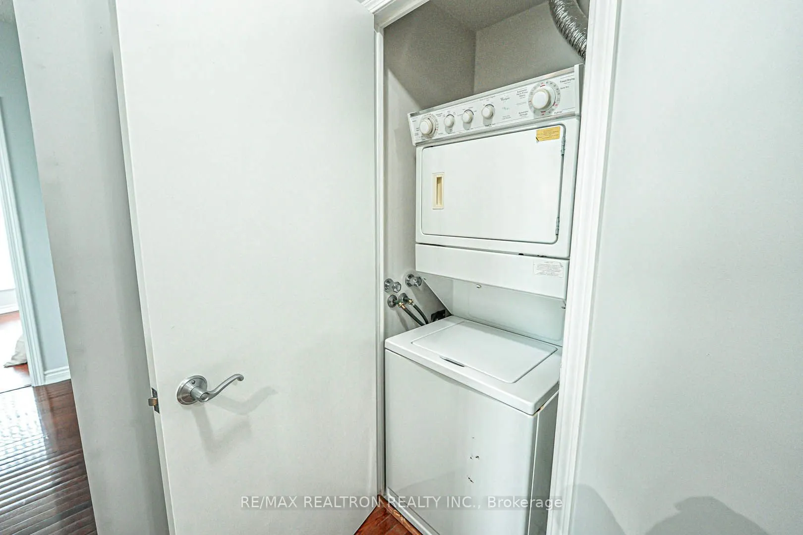 60 Byng Avenue, #811