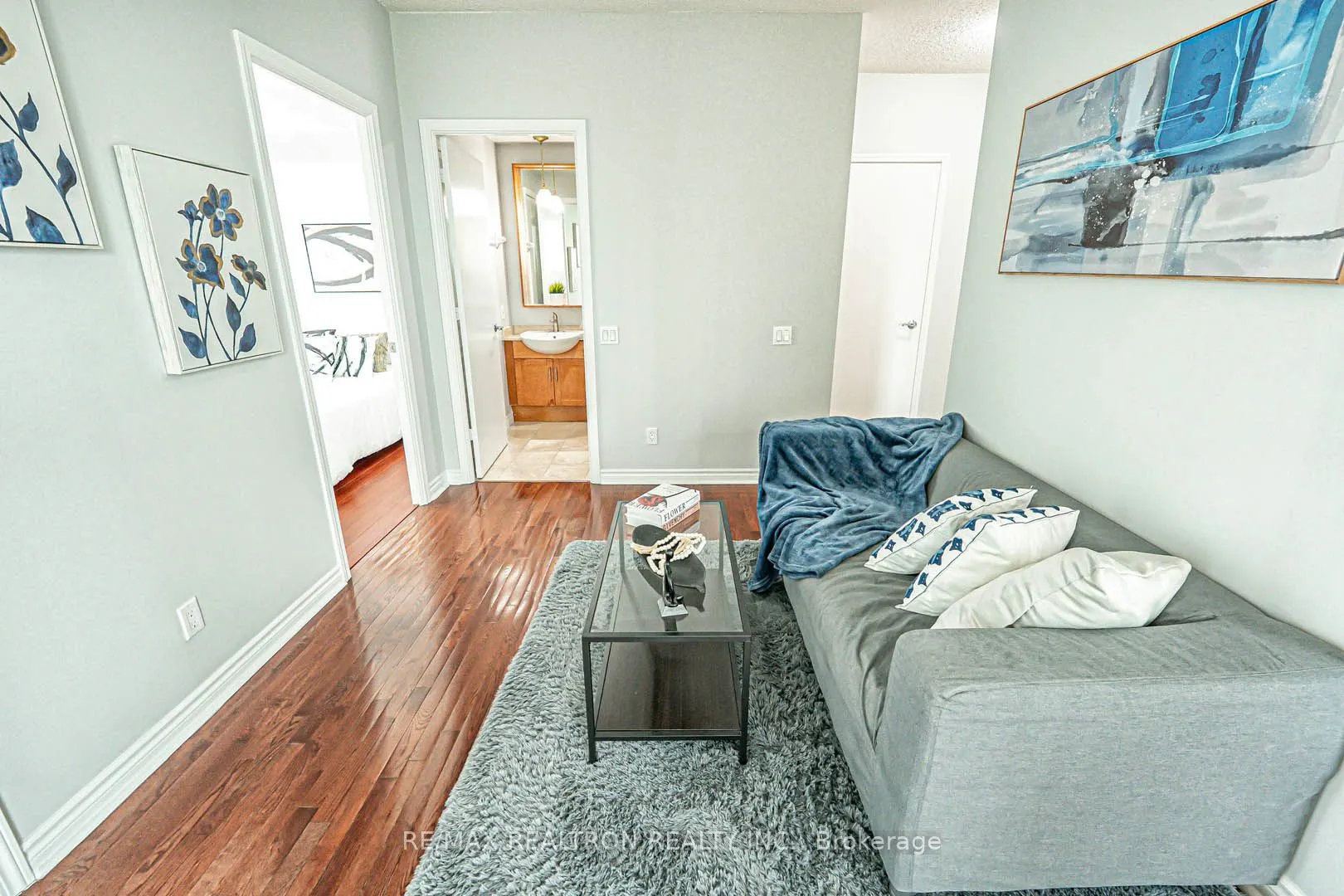 60 Byng Avenue, #811