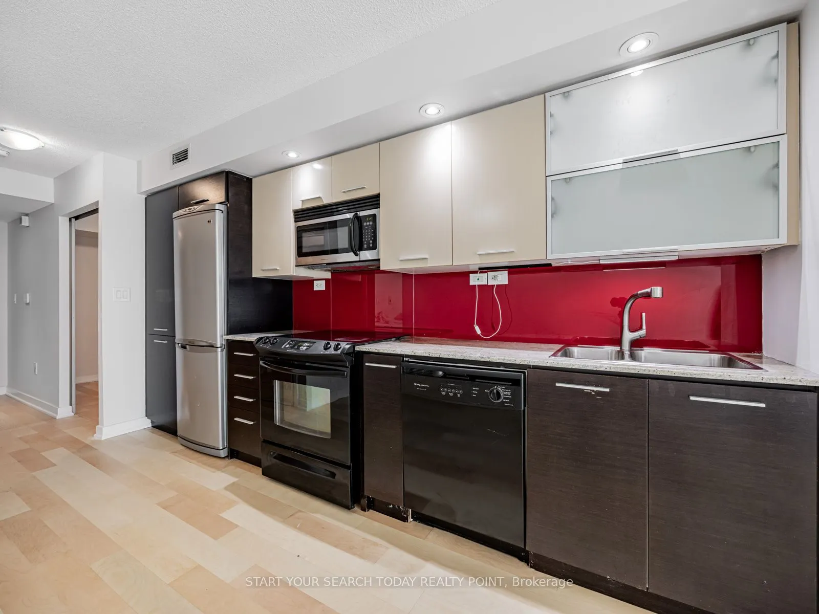 8 Telegram Mews, #628