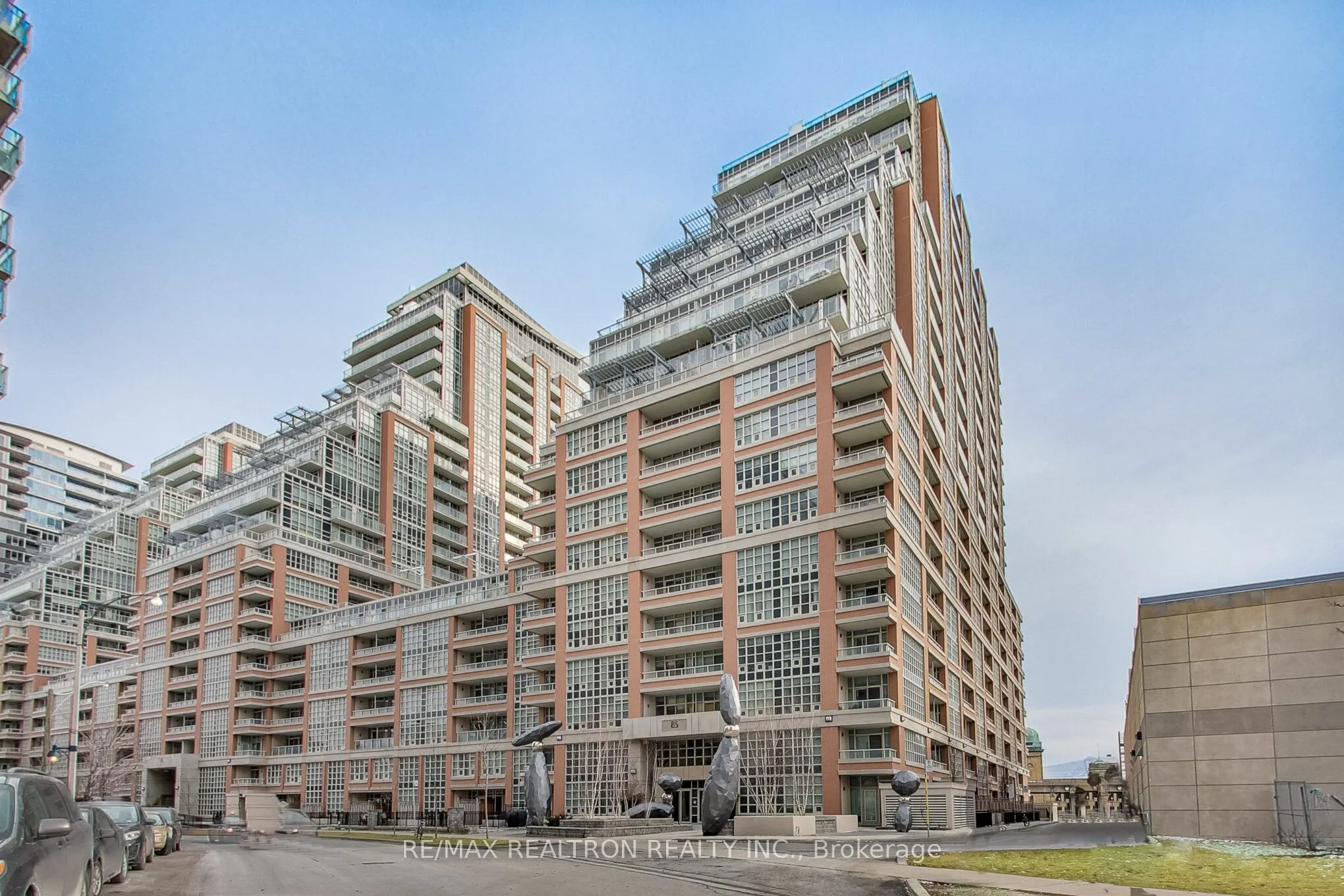 85 East Liberty Street, #1006