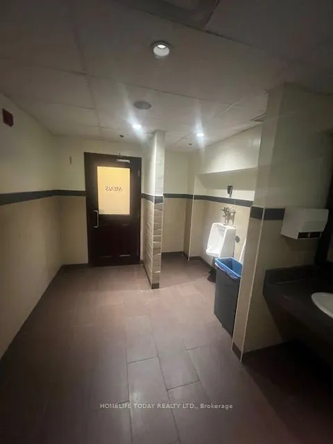 856 Eglinton Avenue E, #A