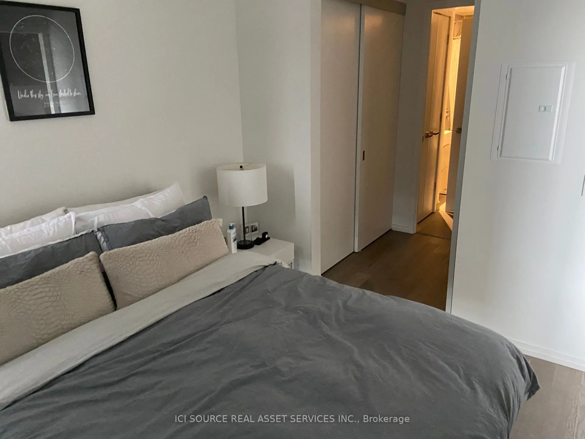 8 Hillsdale Avenue E, #1718