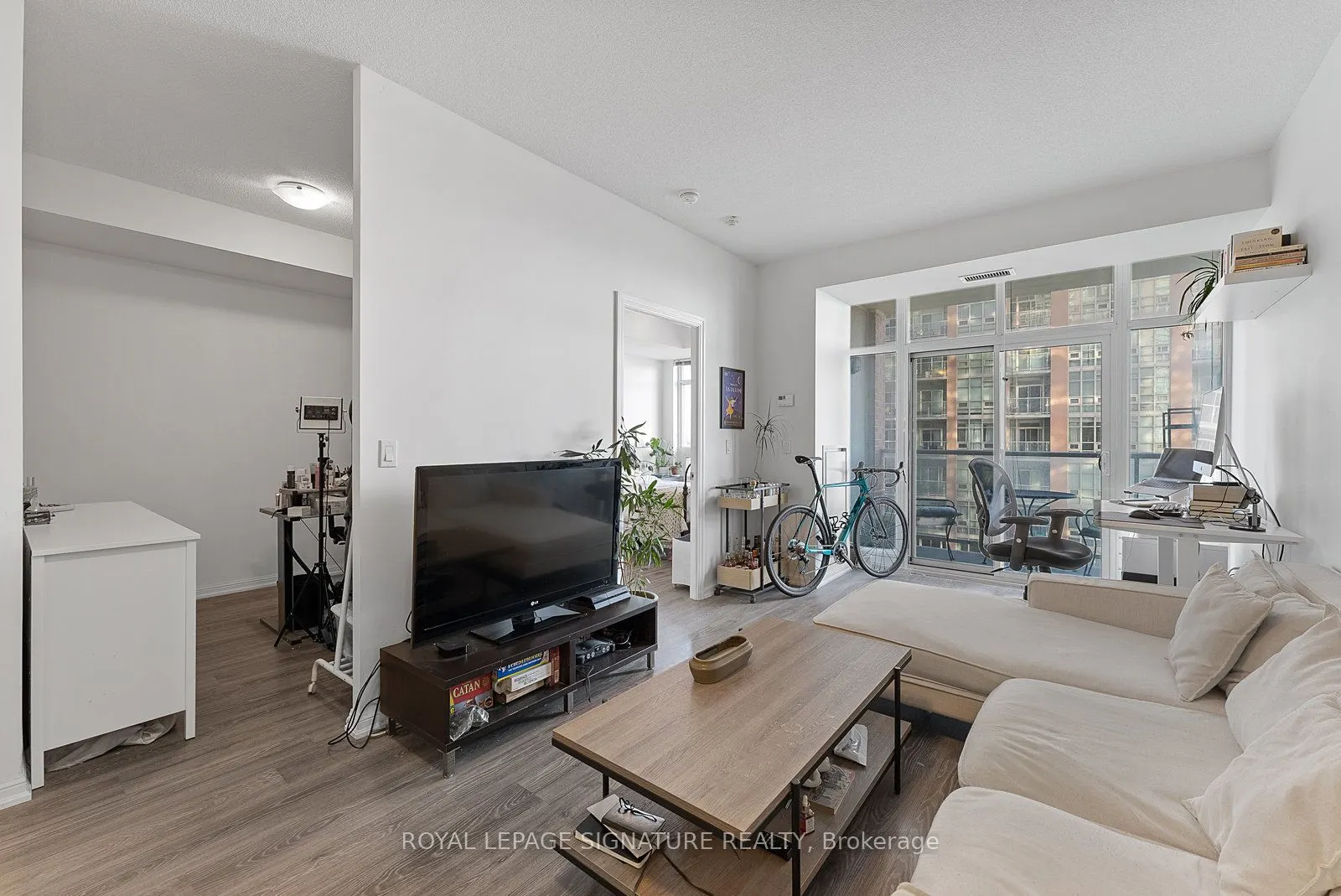 85 East Liberty Street, #1509