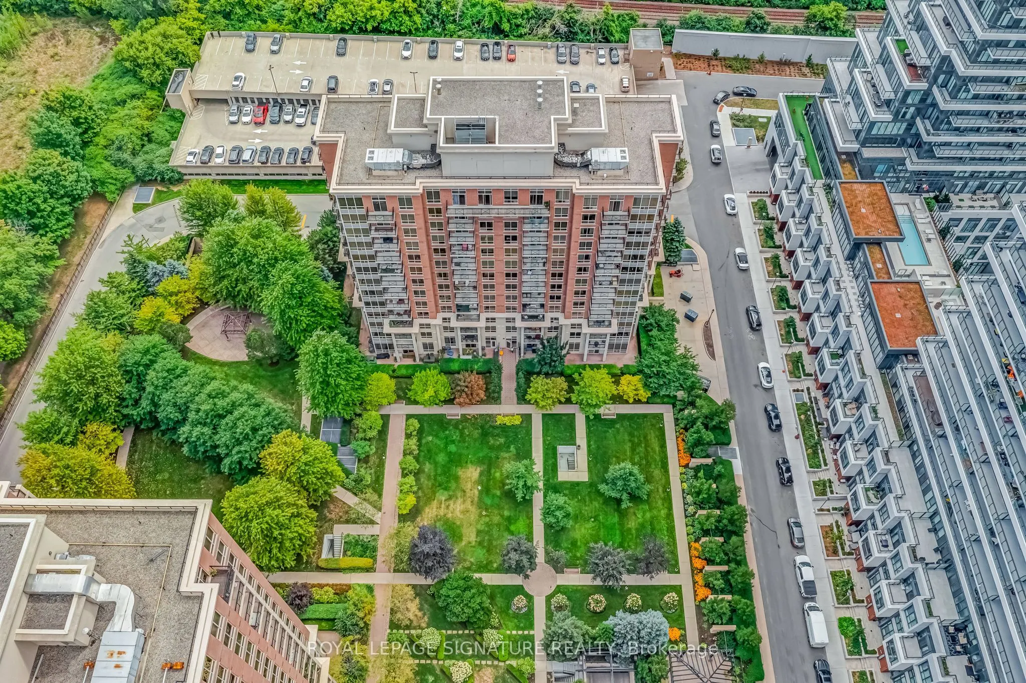 1103 Leslie Street, #403