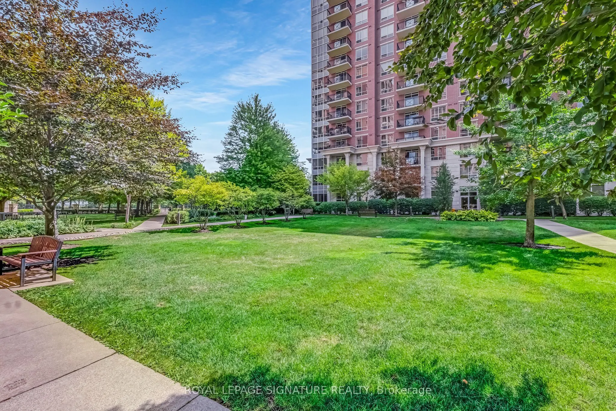 1103 Leslie Street, #403