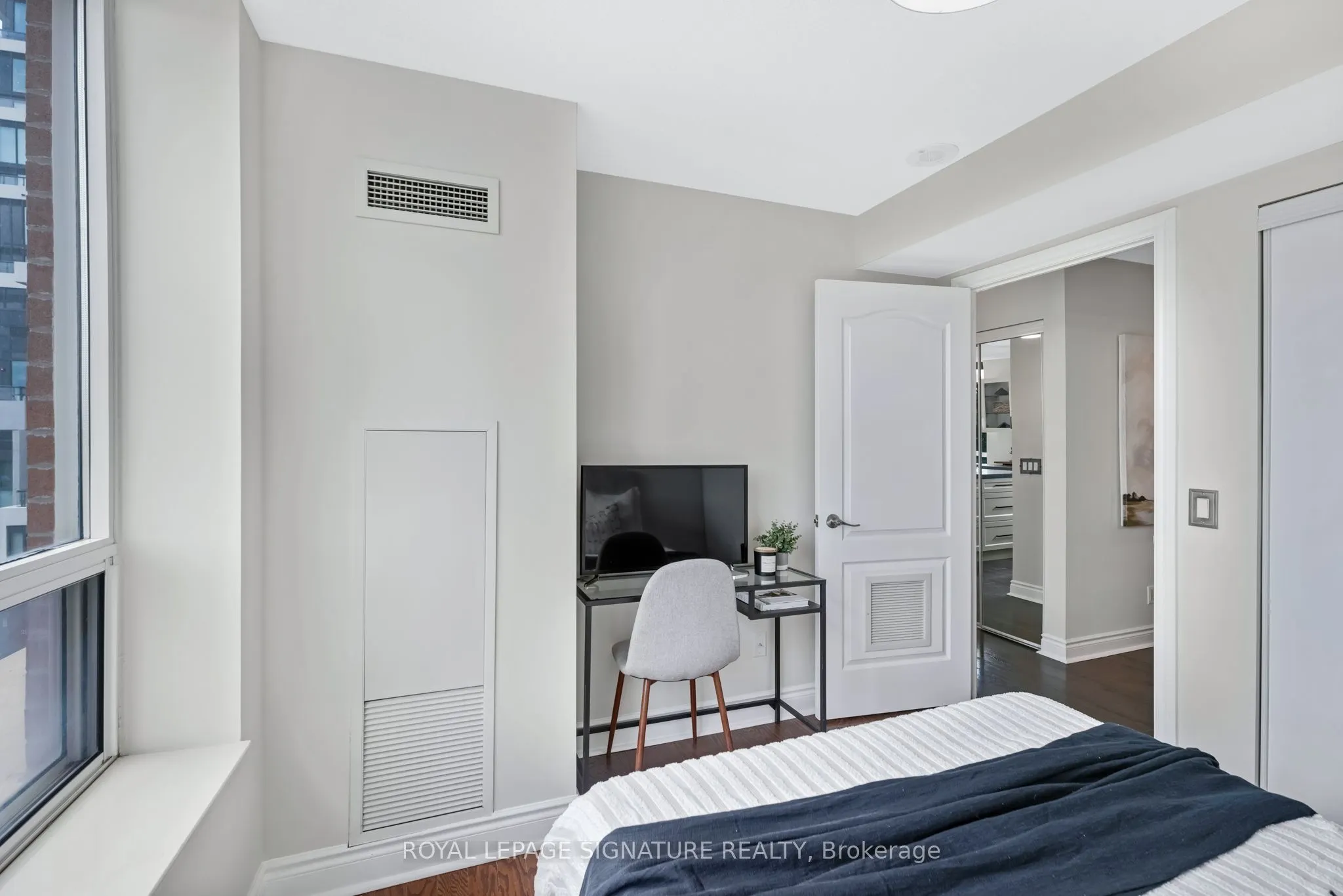 1103 Leslie Street, #403