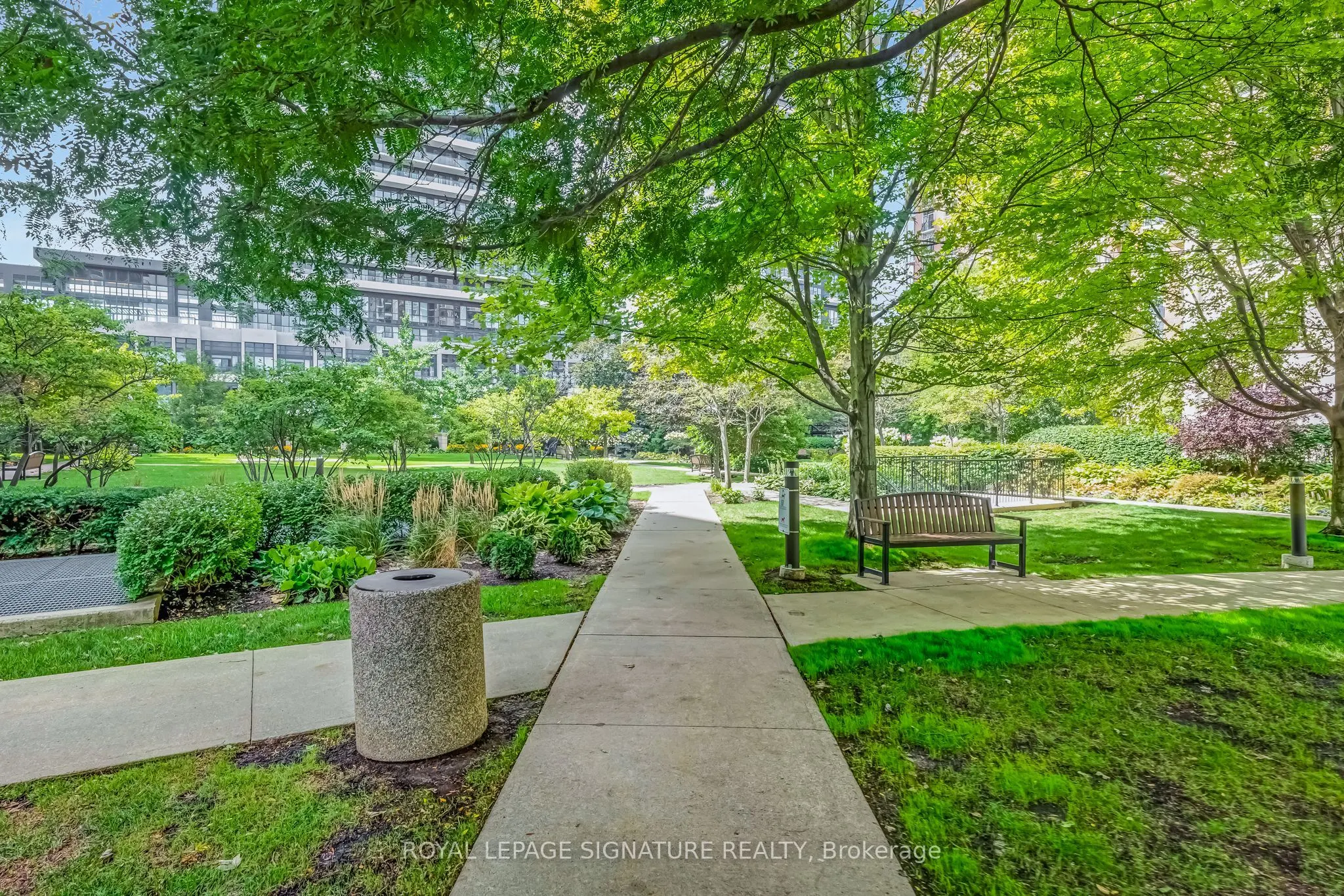 1103 Leslie Street, #403