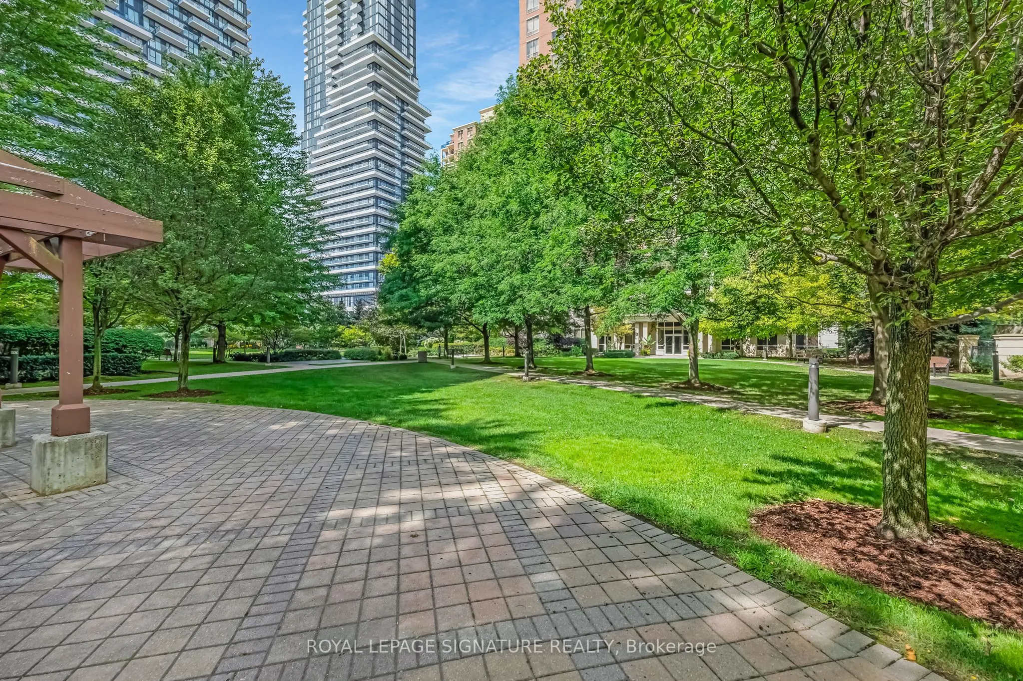 1103 Leslie Street, #403