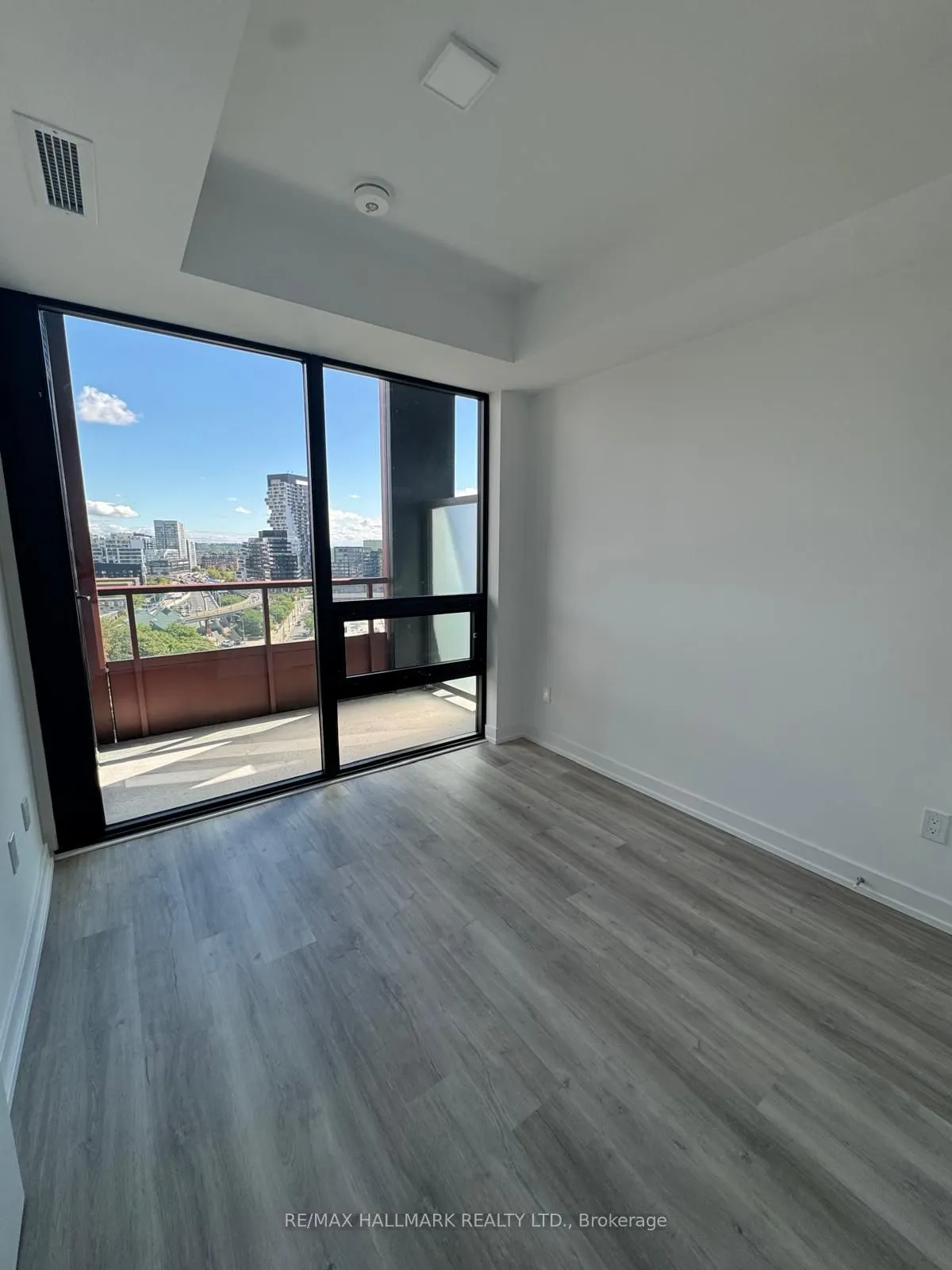 28 Eastern Avenue, #PH04