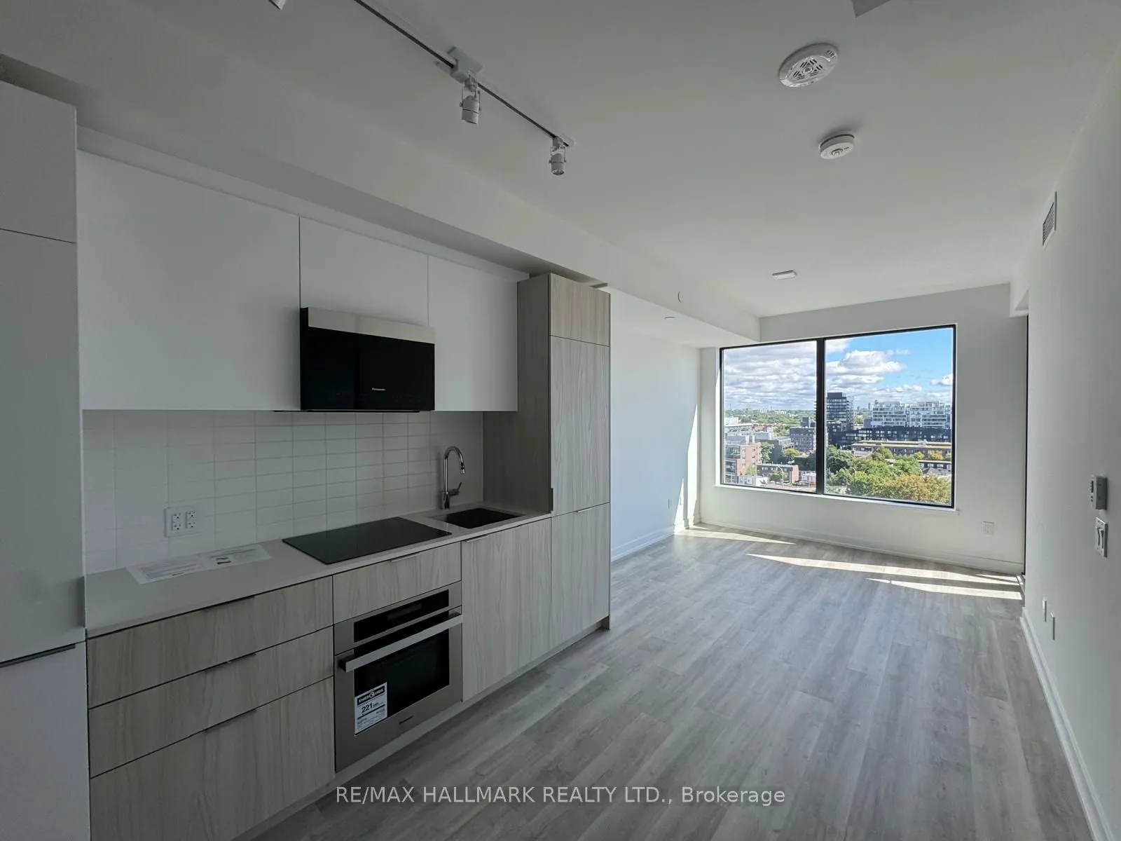 28 Eastern Avenue, #PH04
