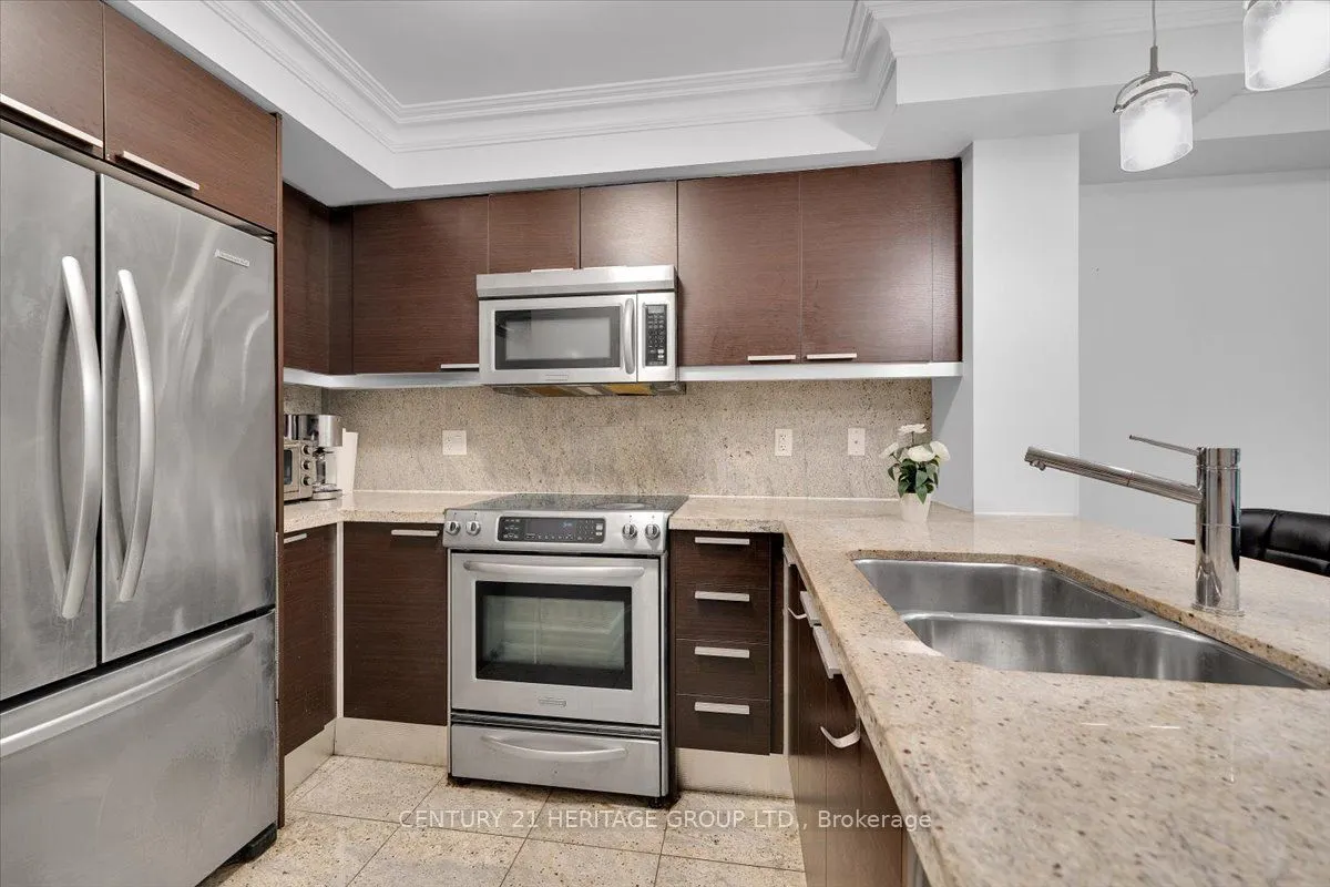 650 Sheppard Avenue E, #219