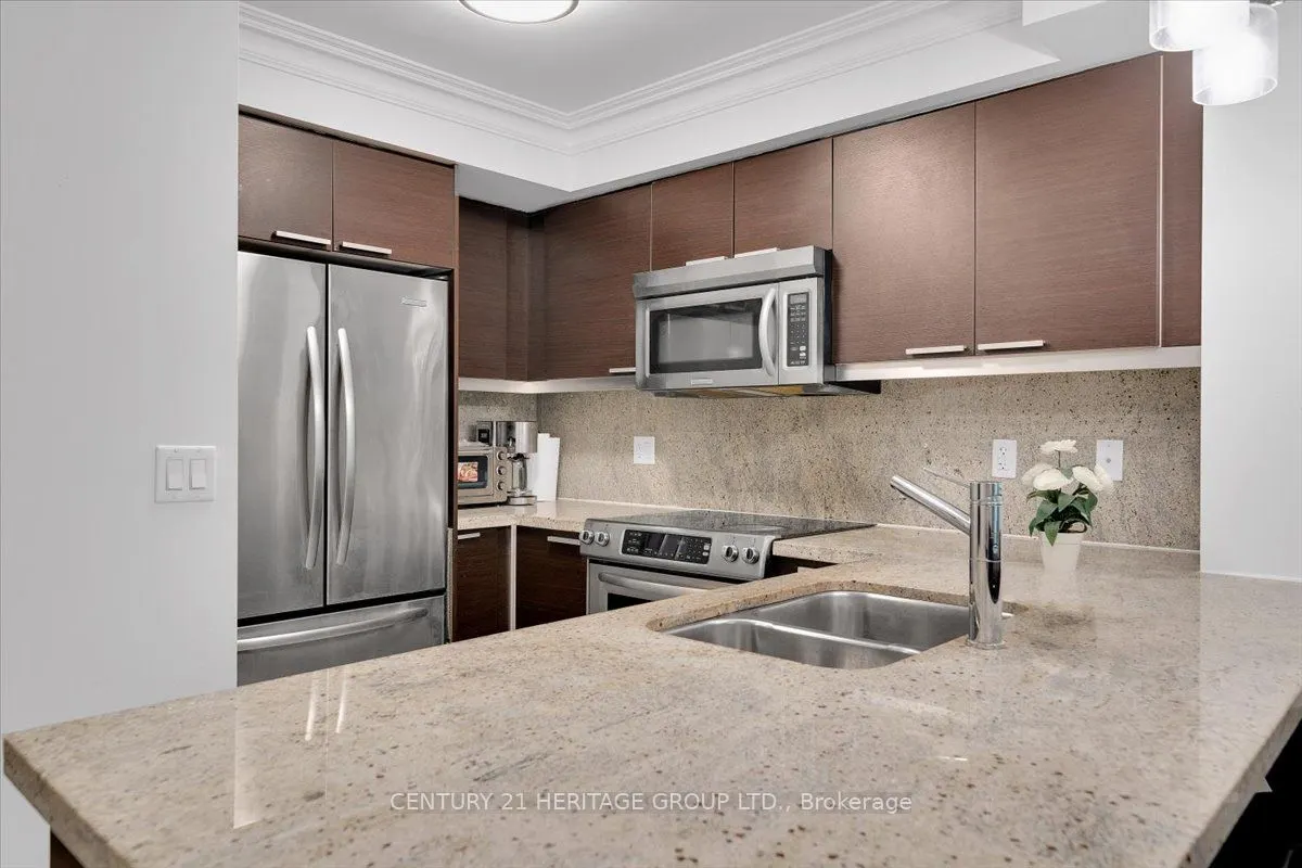 650 Sheppard Avenue E, #219