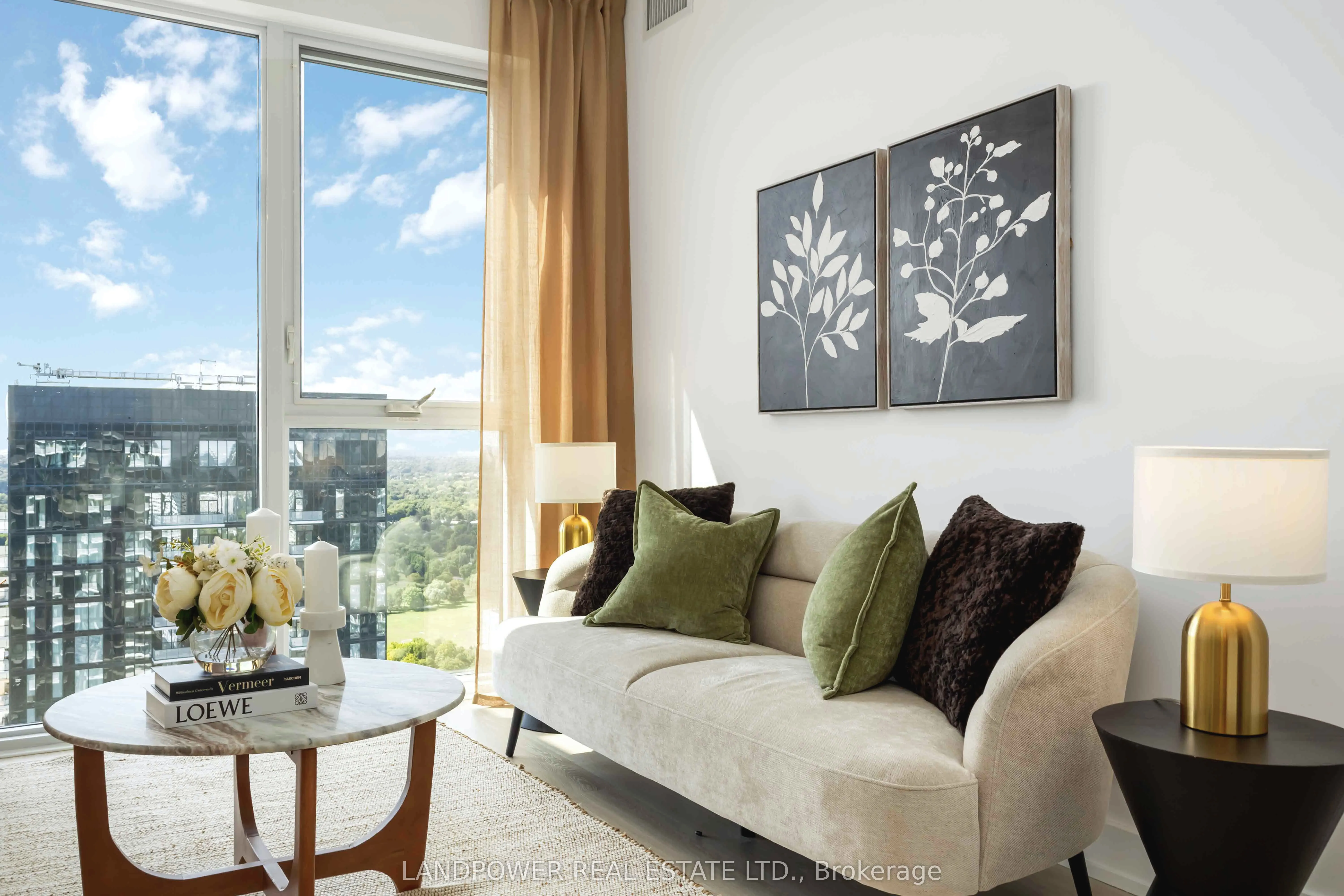 30 Inn On The Park Drive, #4311